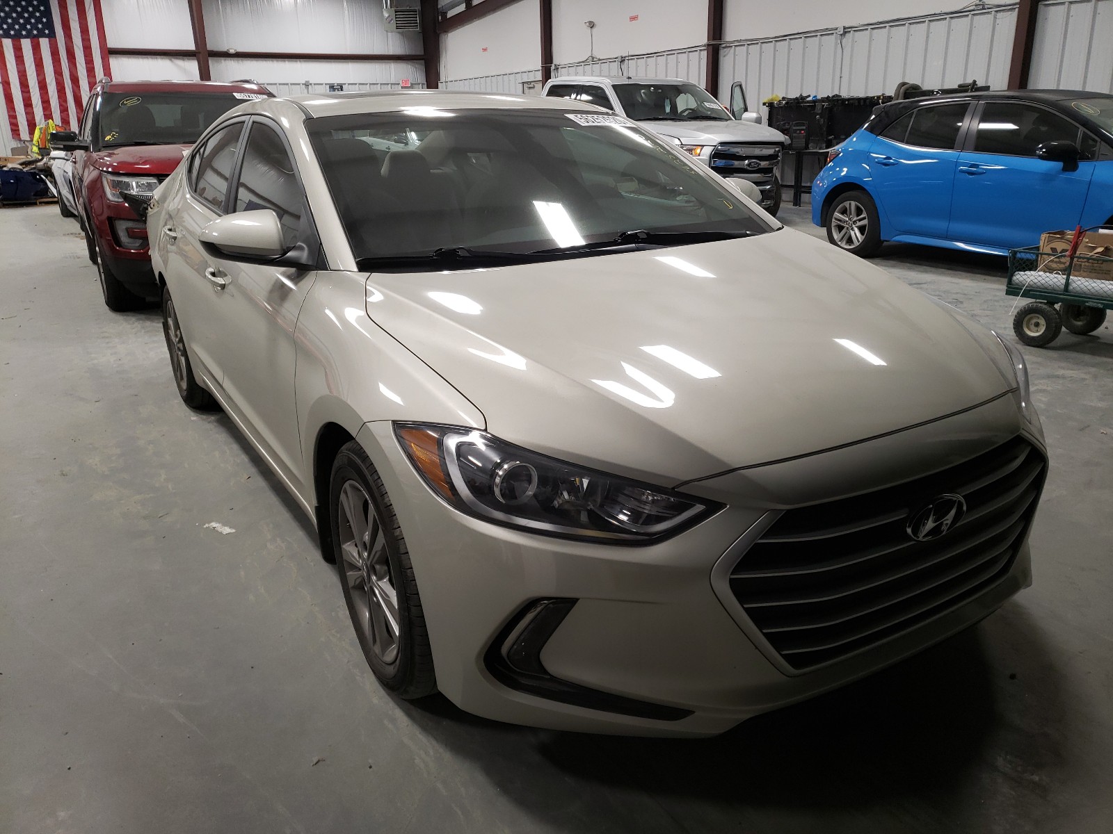 HYUNDAI ELANTRA SE 2018 5npd84lf4jh360894