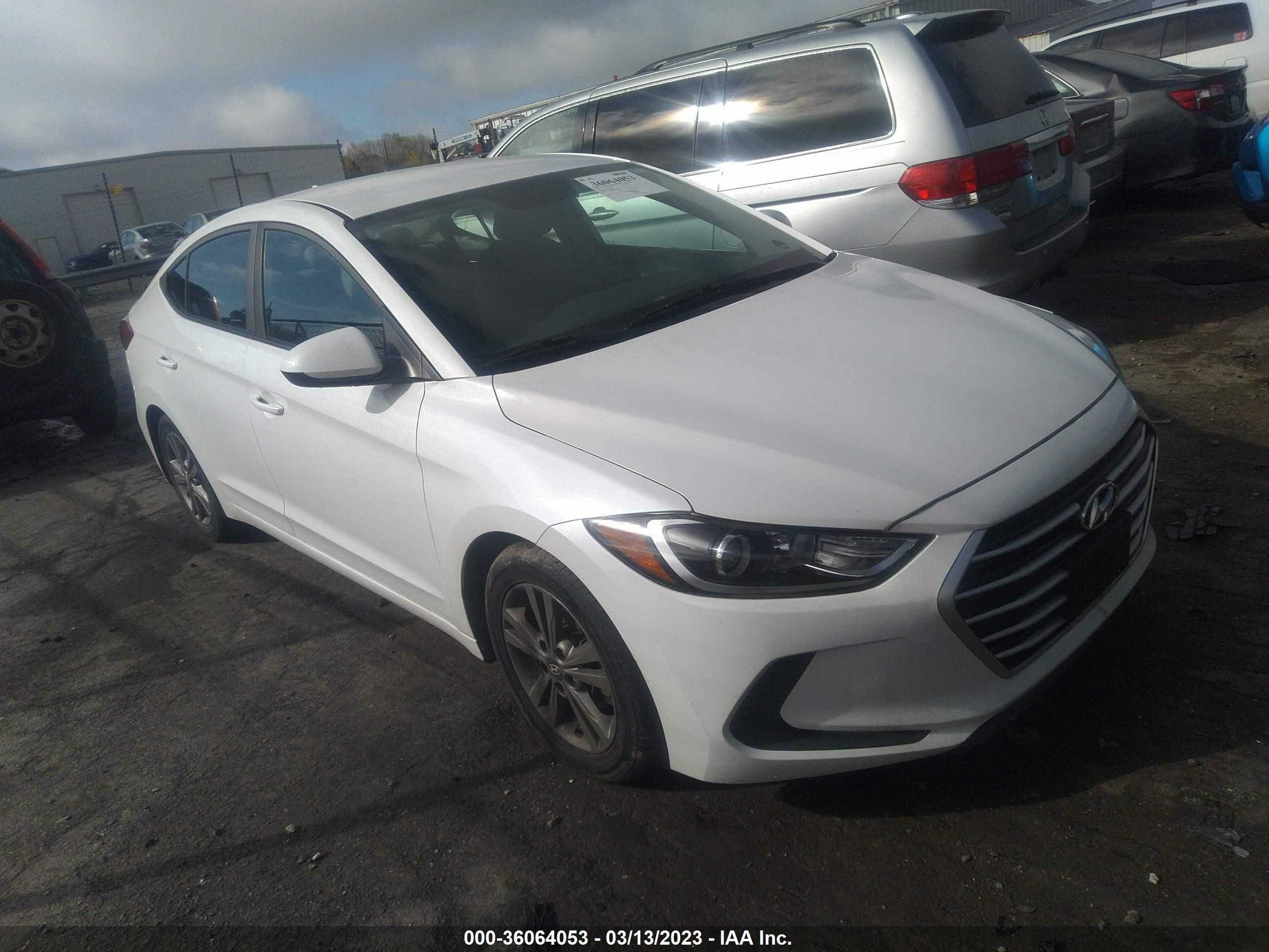 HYUNDAI ELANTRA 2017 5npd84lf5hh105391