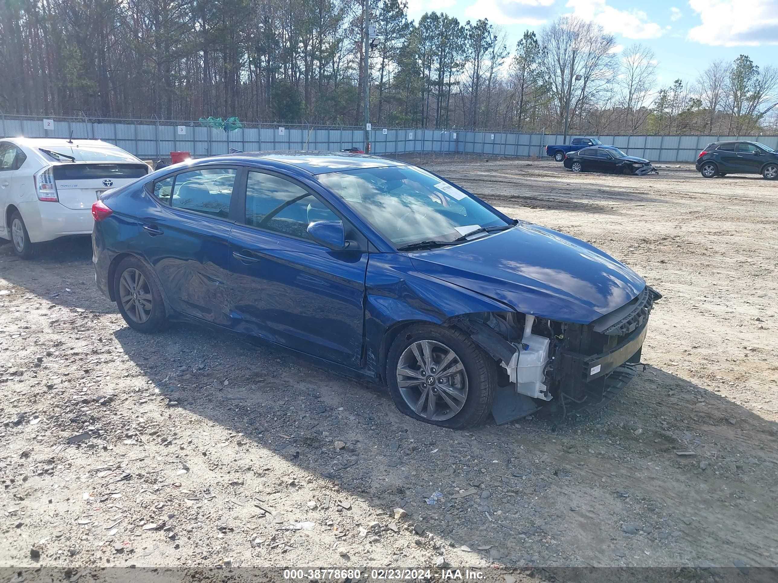 HYUNDAI ELANTRA 2018 5npd84lf5jh231269