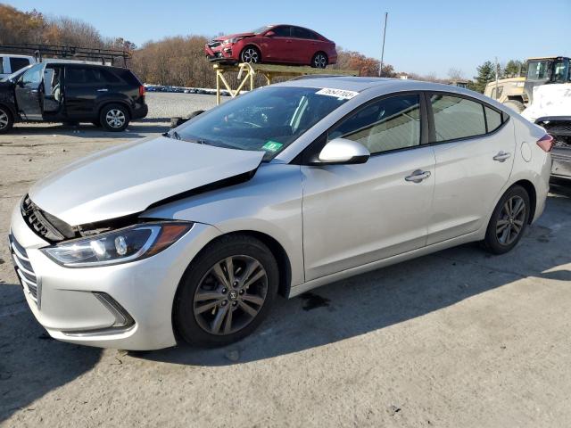 HYUNDAI ELANTRA 2018 5npd84lf5jh261095