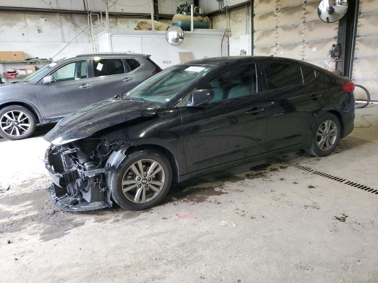 HYUNDAI ELANTRA 2018 5npd84lf5jh353288