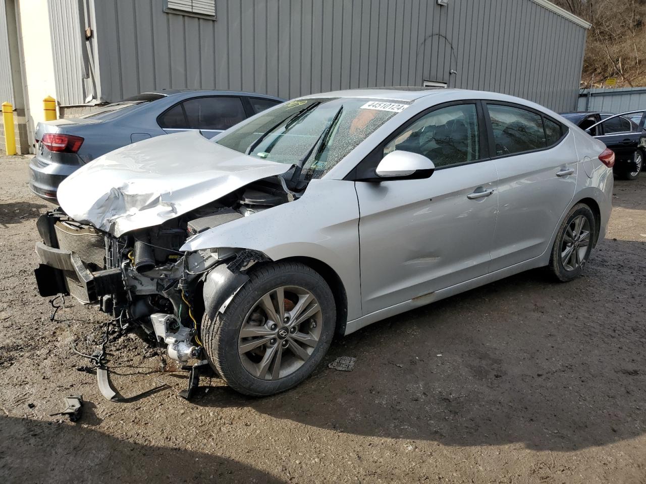 HYUNDAI ELANTRA 2018 5npd84lf5jh365909