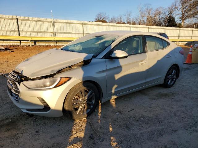 HYUNDAI ELANTRA 2017 5npd84lf6hh011326