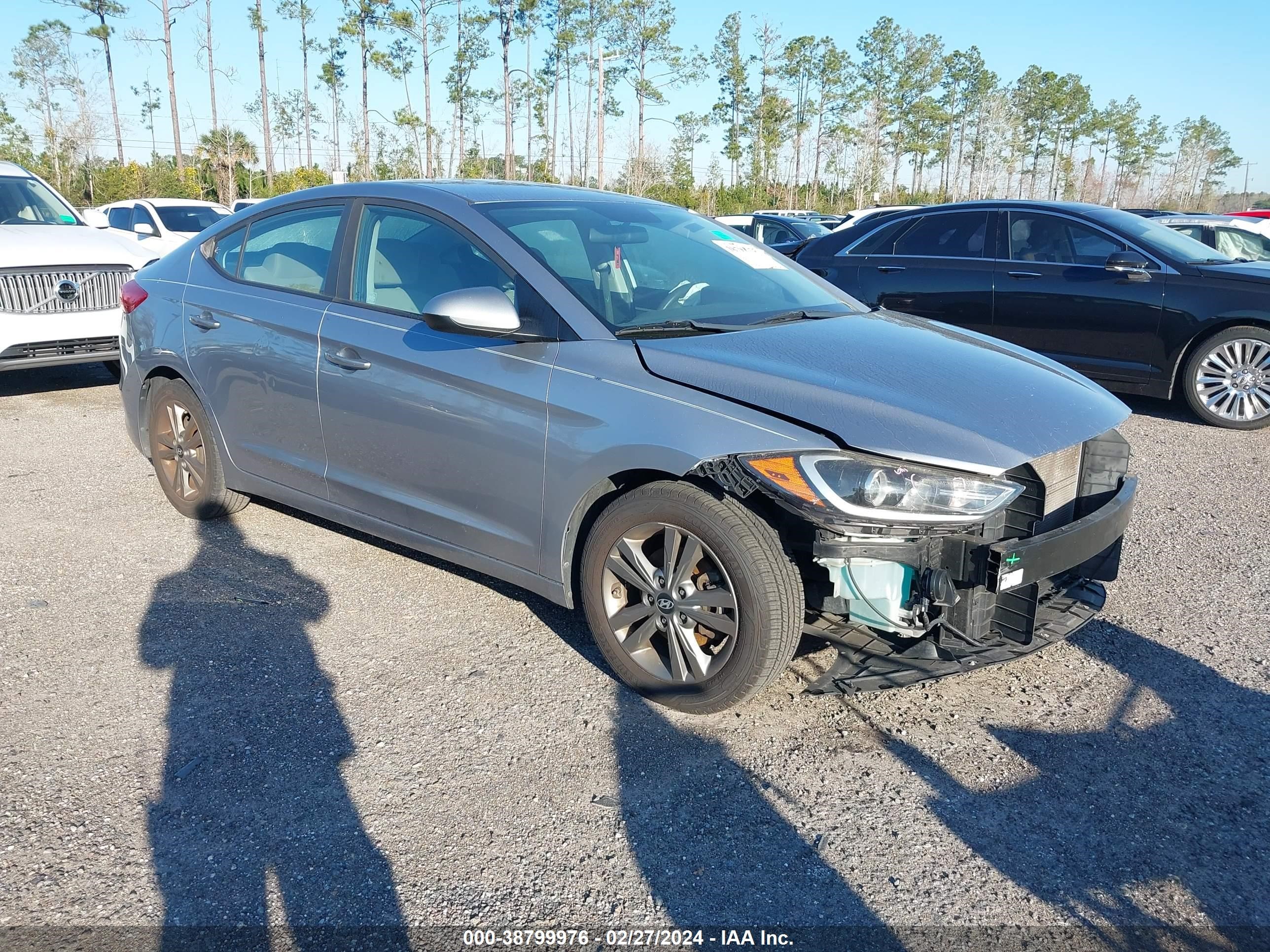 HYUNDAI ELANTRA 2017 5npd84lf6hh012511