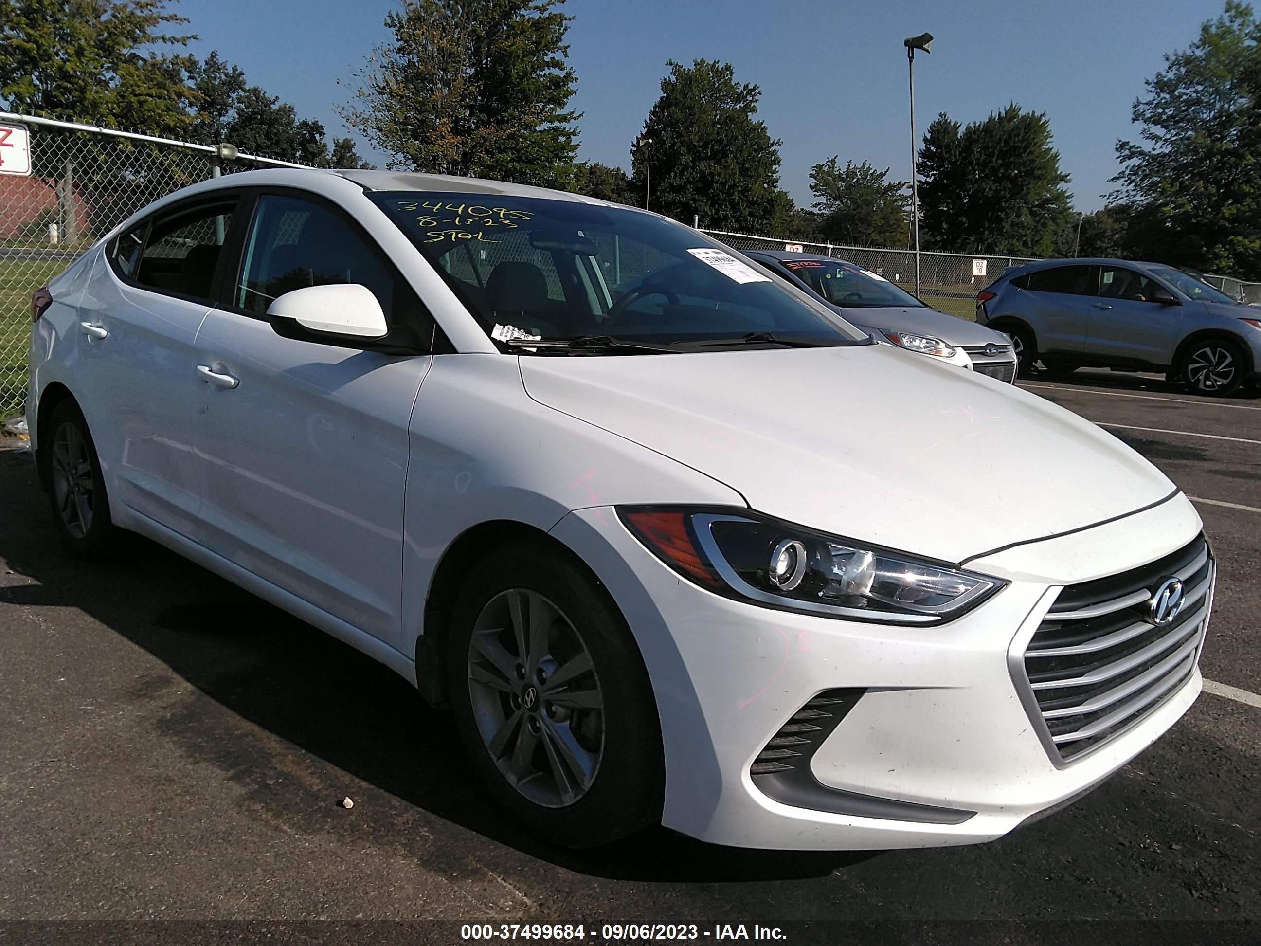 HYUNDAI ELANTRA 2017 5npd84lf6hh064480