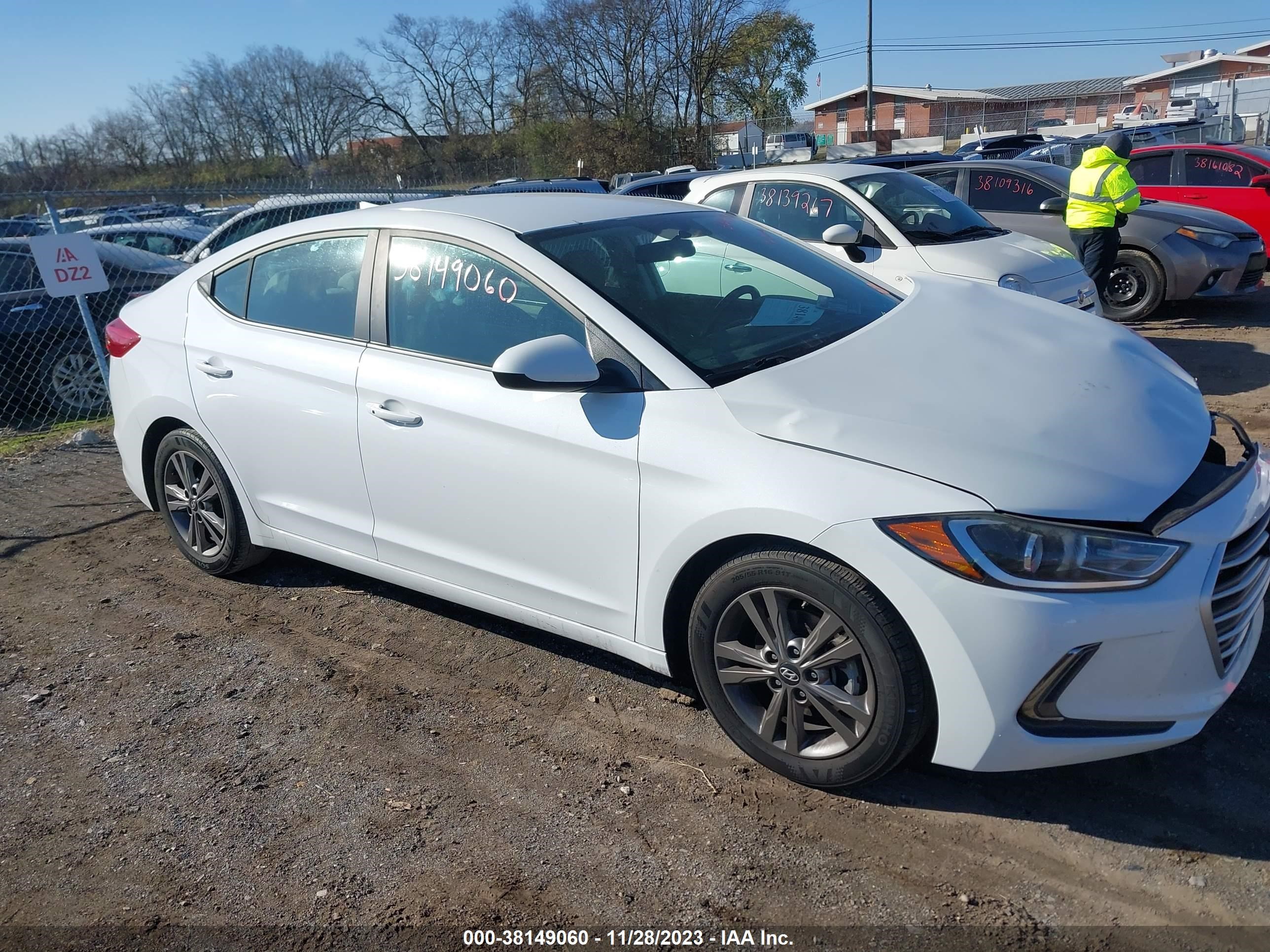 HYUNDAI ELANTRA 2017 5npd84lf6hh067038