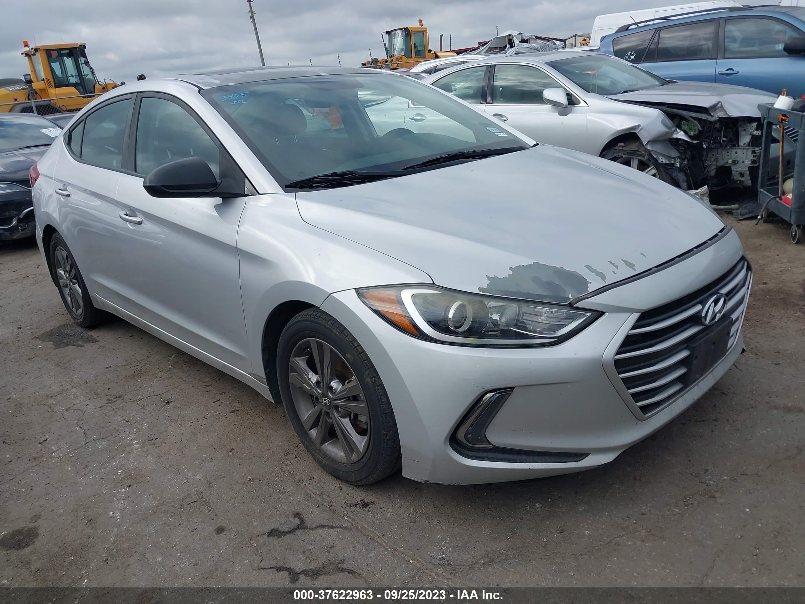 HYUNDAI ELANTRA 2017 5npd84lf6hh151876