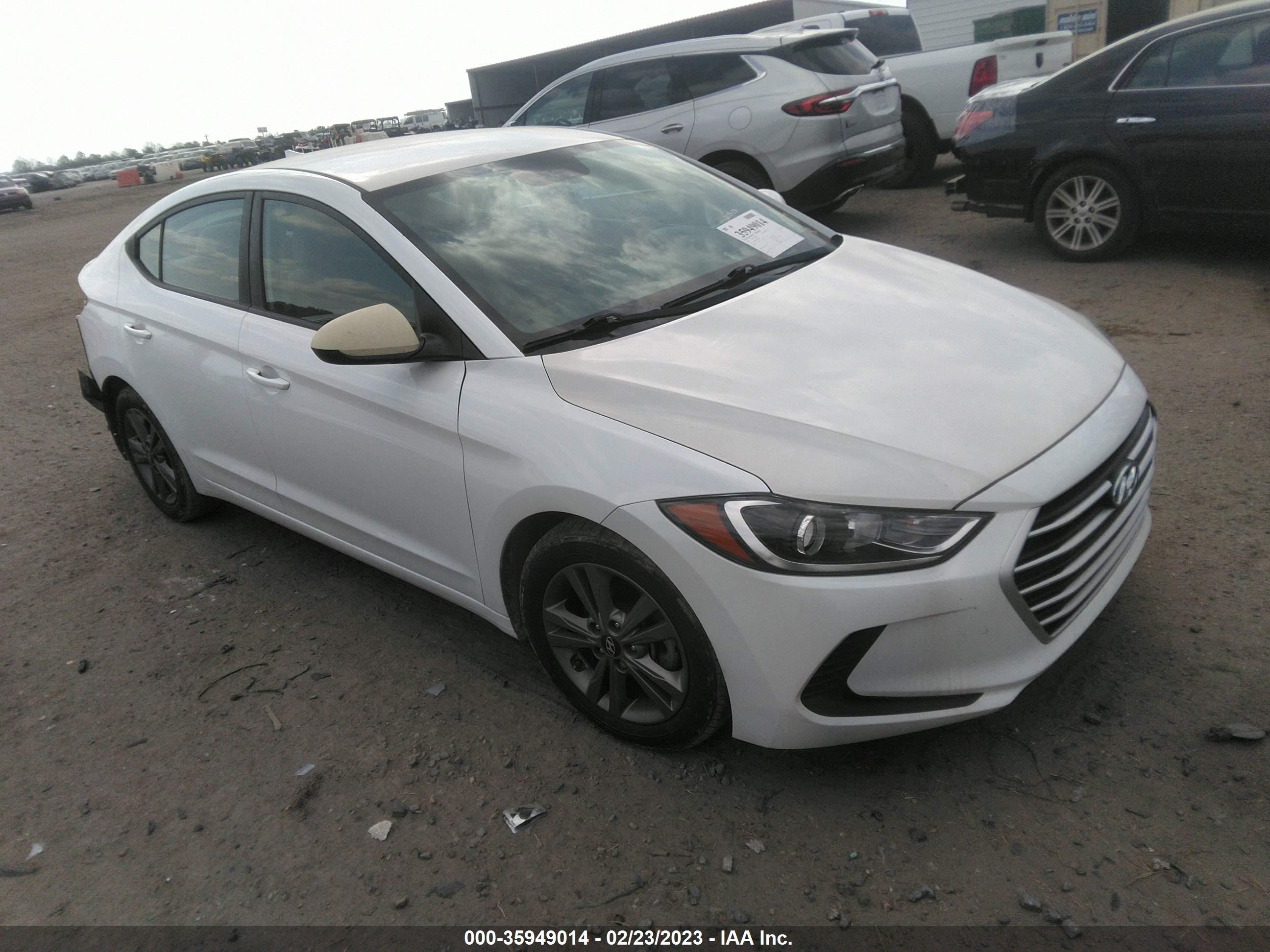 HYUNDAI ELANTRA 2018 5npd84lf6jh236979