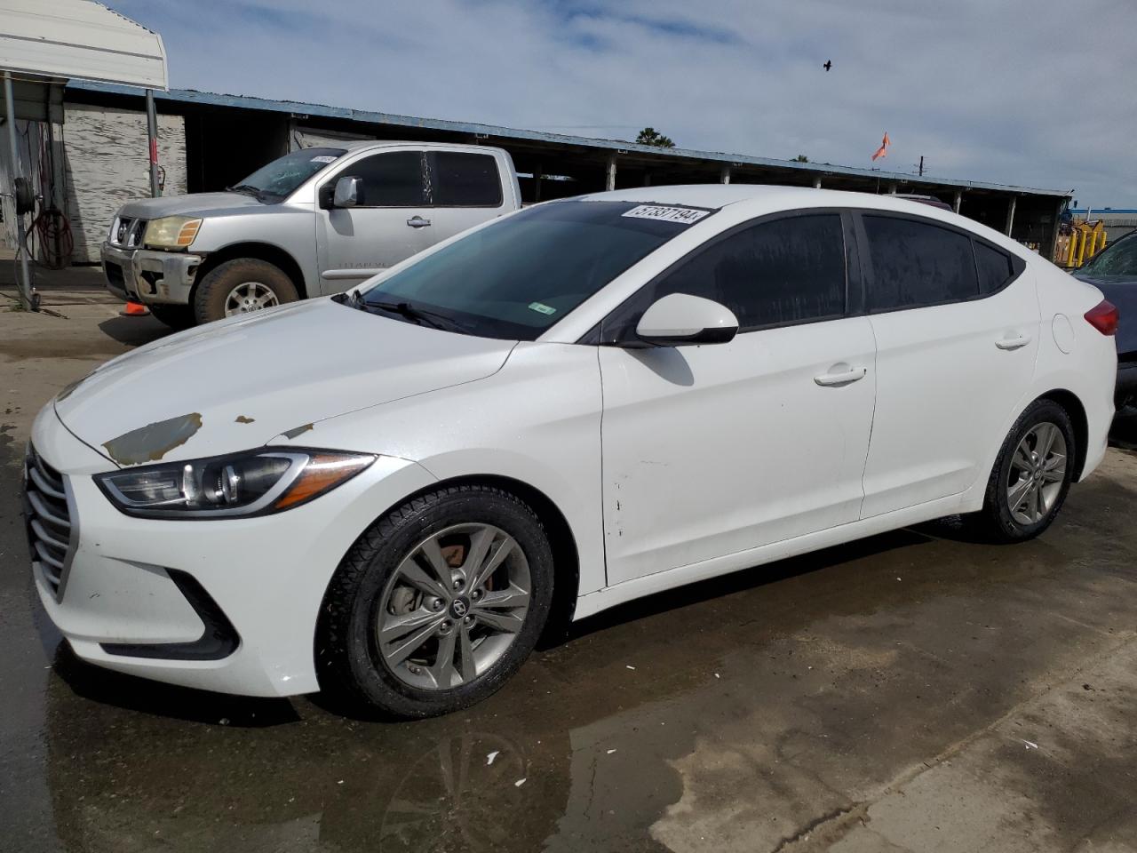 HYUNDAI ELANTRA 2018 5npd84lf6jh239994