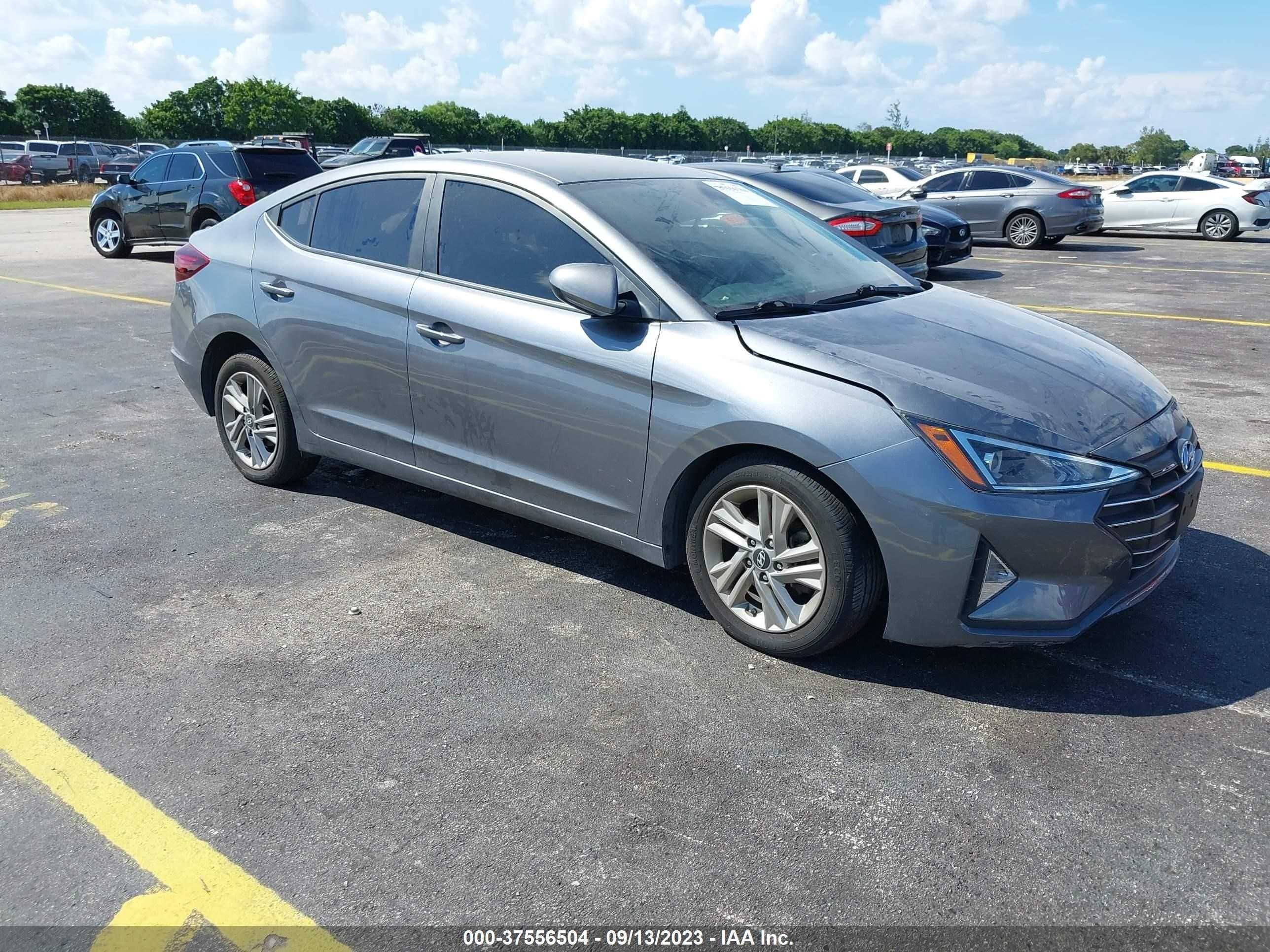 HYUNDAI ELANTRA 2019 5npd84lf6kh423074