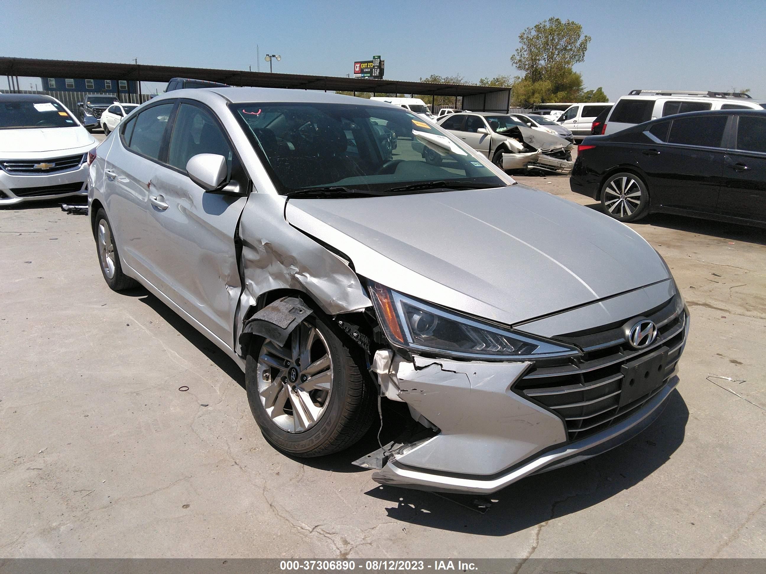 HYUNDAI ELANTRA 2019 5npd84lf6kh482464