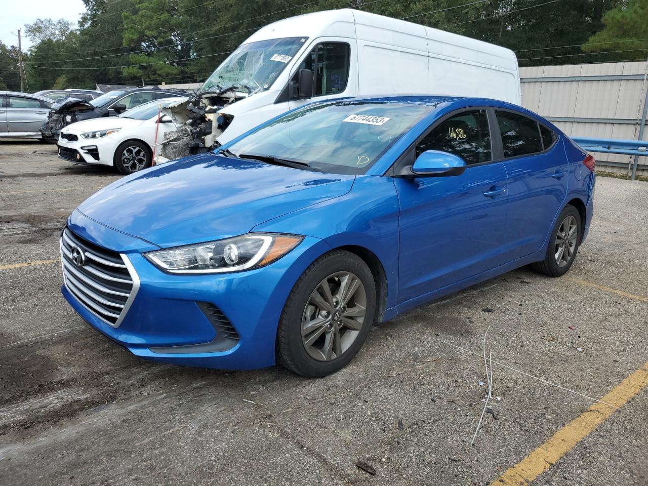 HYUNDAI ELANTRA 2018 5npd84lf7jh224761