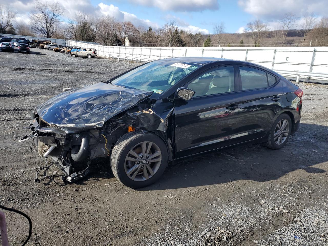 HYUNDAI ELANTRA 2018 5npd84lf7jh289657