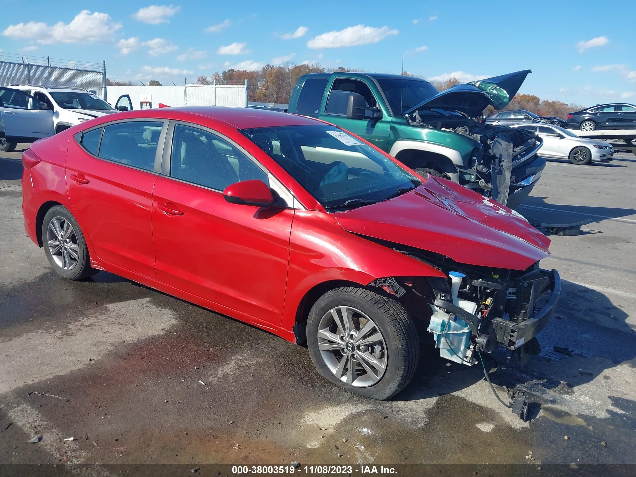 HYUNDAI ELANTRA 2018 5npd84lf7jh308496