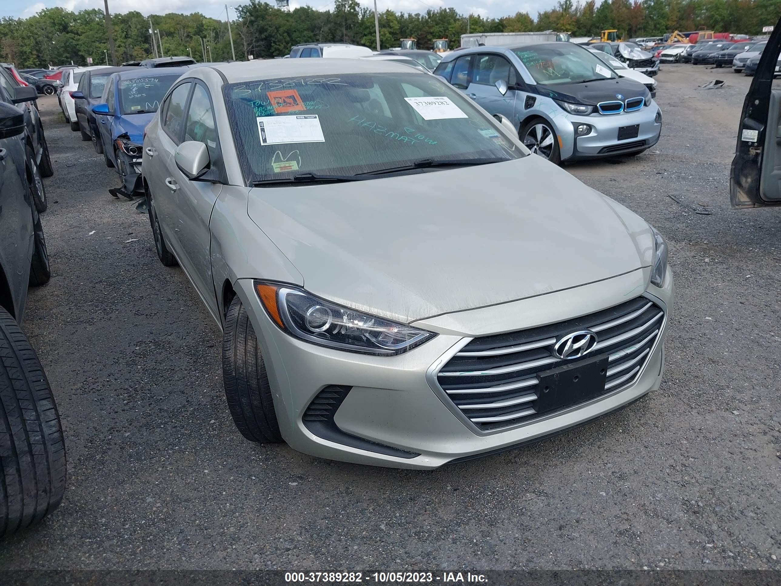 HYUNDAI ELANTRA 2018 5npd84lf7jh341336