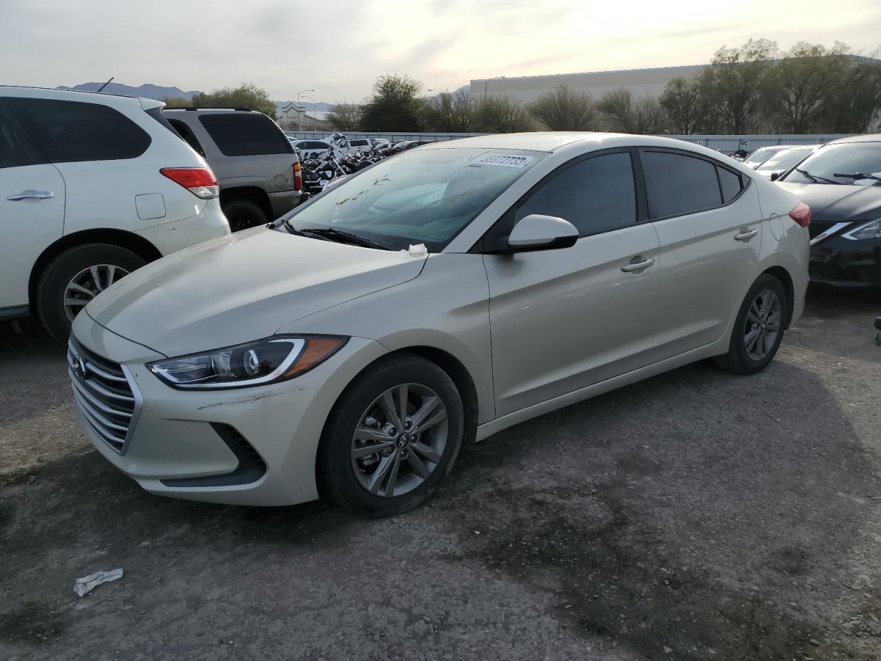 HYUNDAI ELANTRA 2018 5npd84lf7jh346665