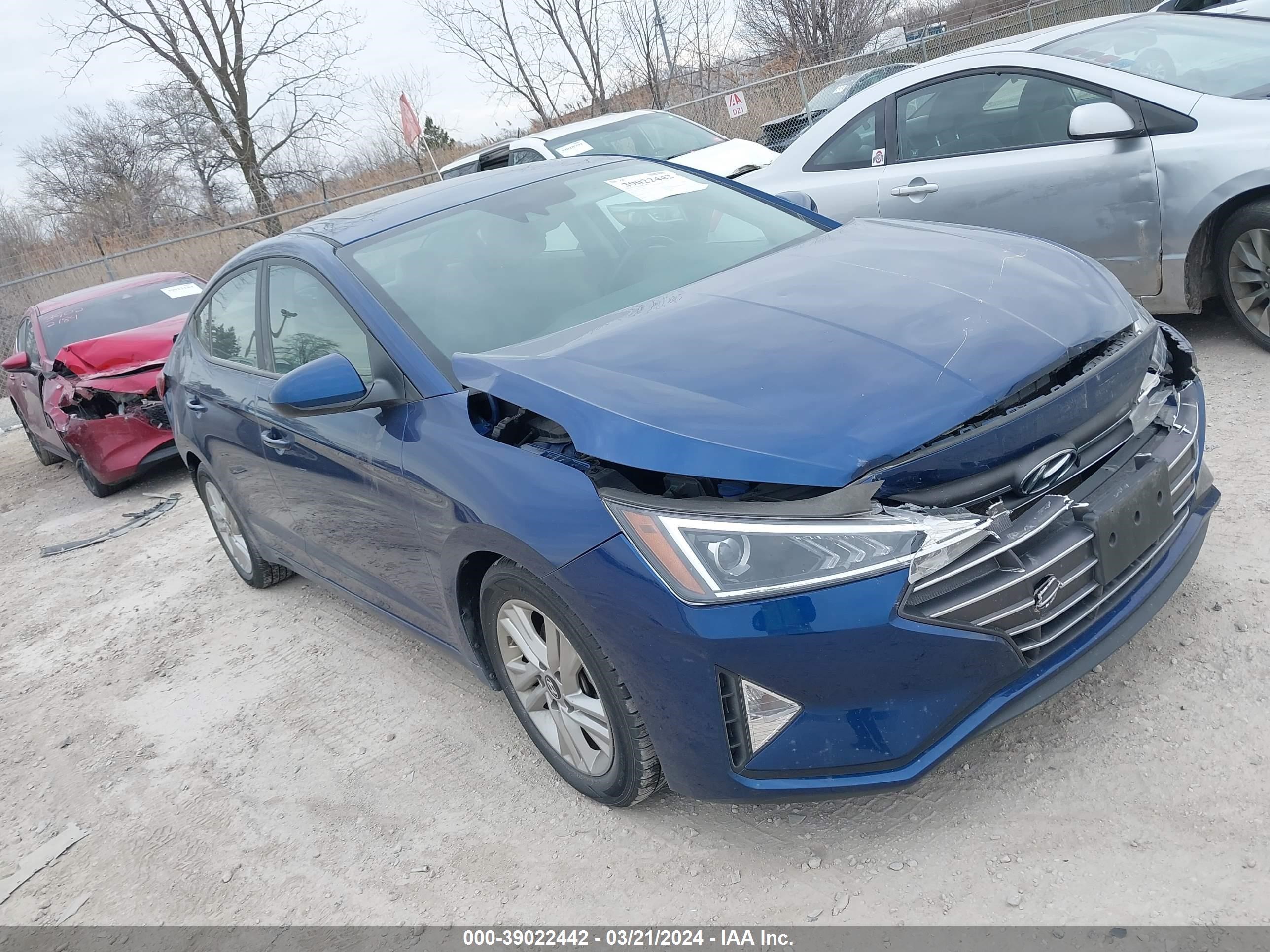 HYUNDAI ELANTRA 2019 5npd84lf7kh416229