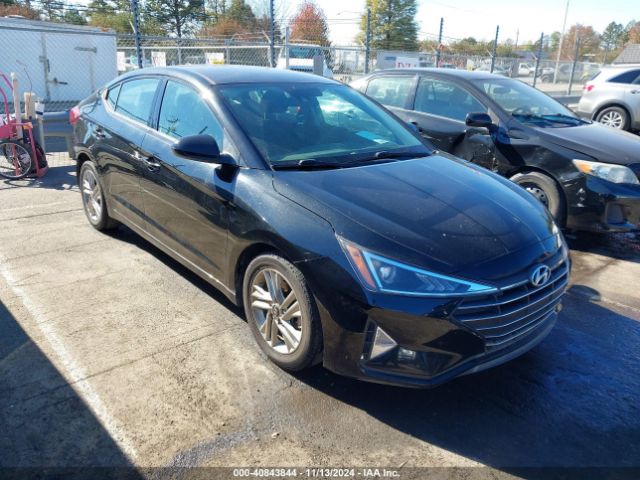 HYUNDAI ELANTRA 2019 5npd84lf7kh420846