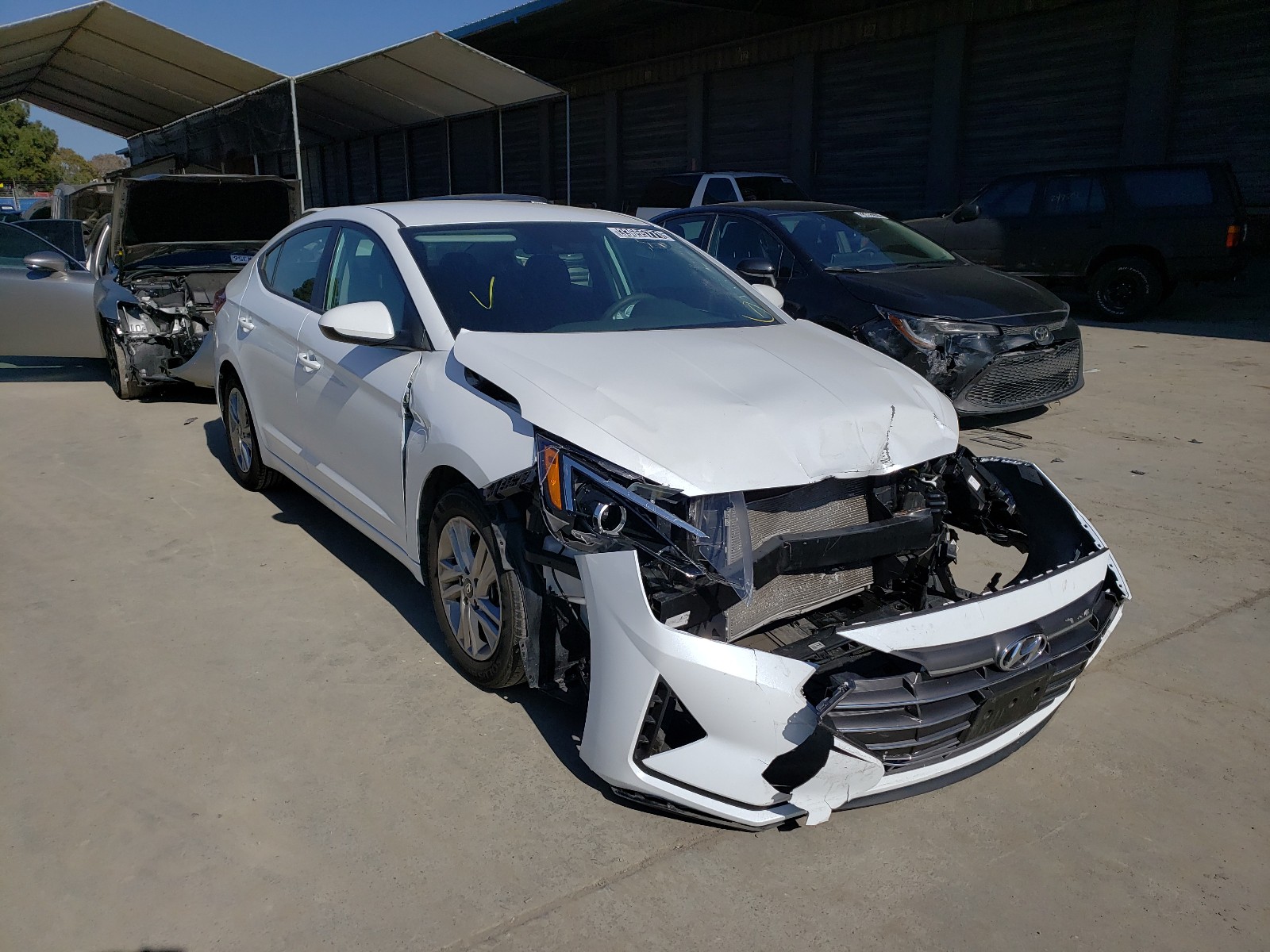 HYUNDAI ELANTRA SE 2019 5npd84lf7kh442751