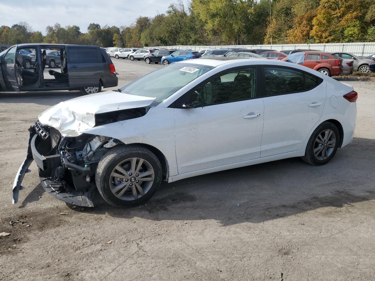 HYUNDAI ELANTRA 2017 5npd84lf8hh181140