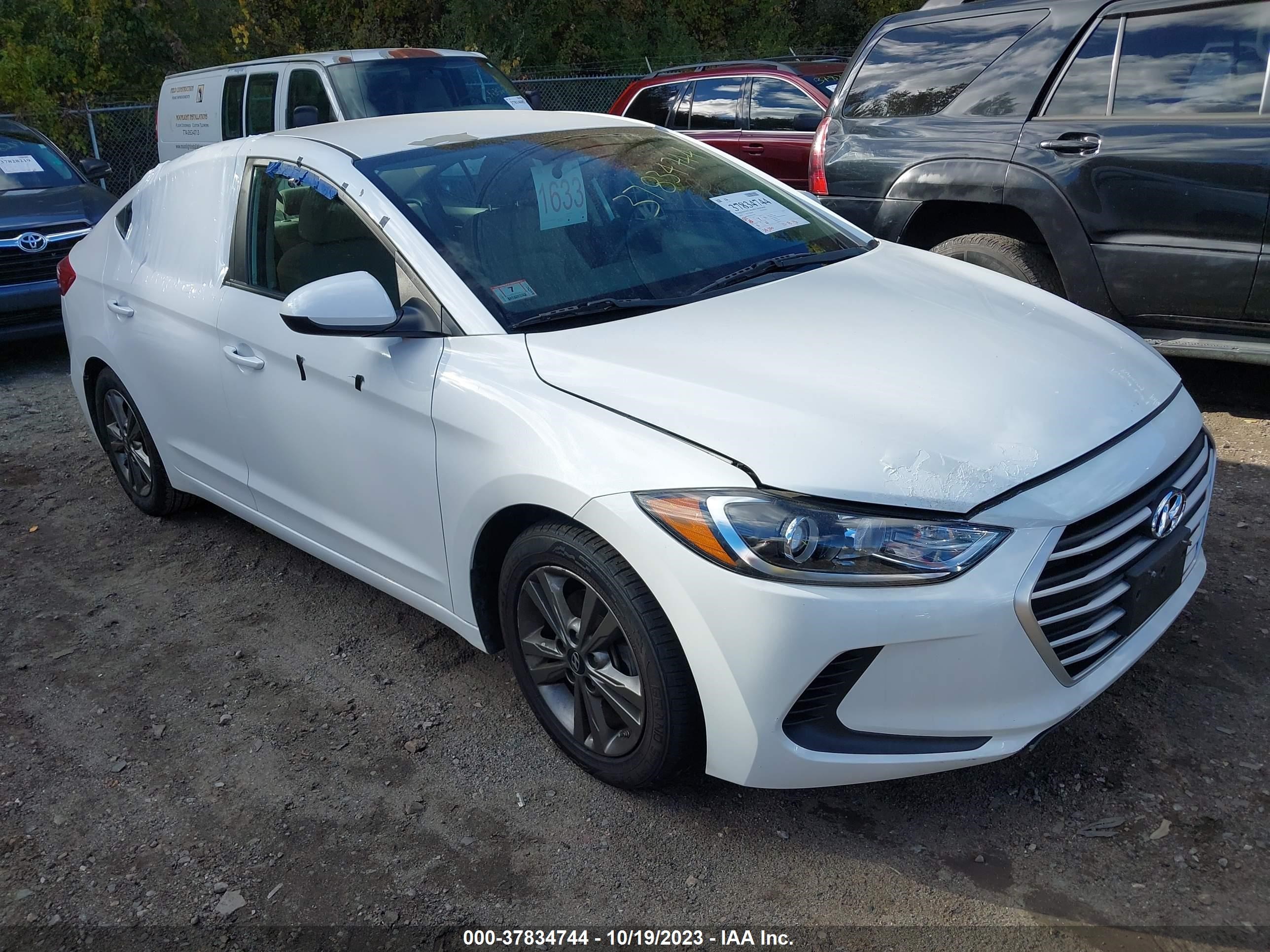 HYUNDAI ELANTRA 2018 5npd84lf8jh261785