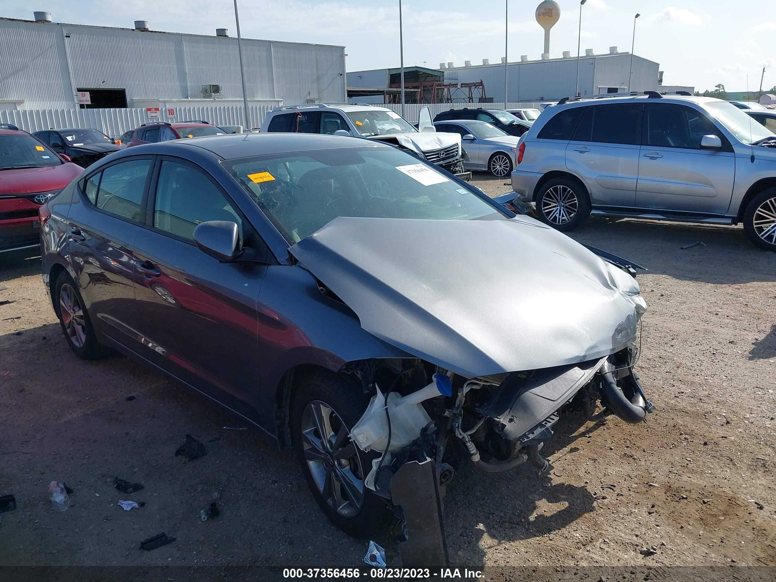 HYUNDAI ELANTRA 2018 5npd84lf8jh372529