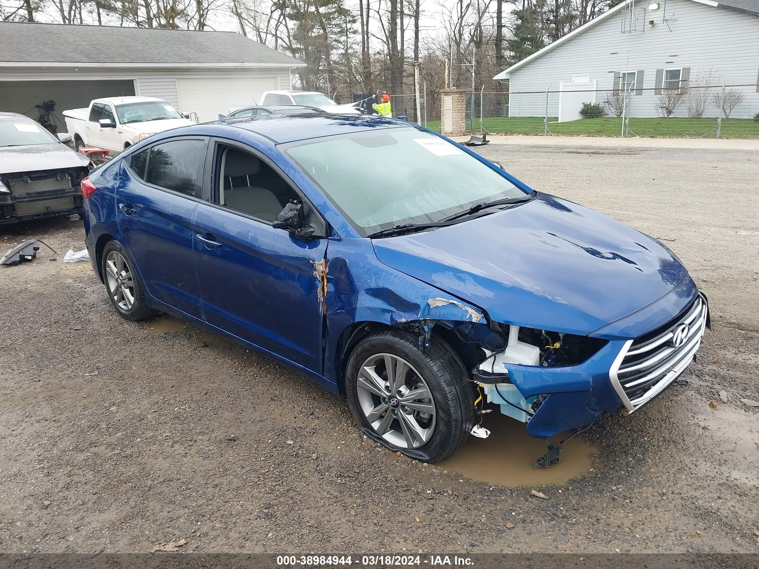 HYUNDAI ELANTRA 2018 5npd84lf8jh374569