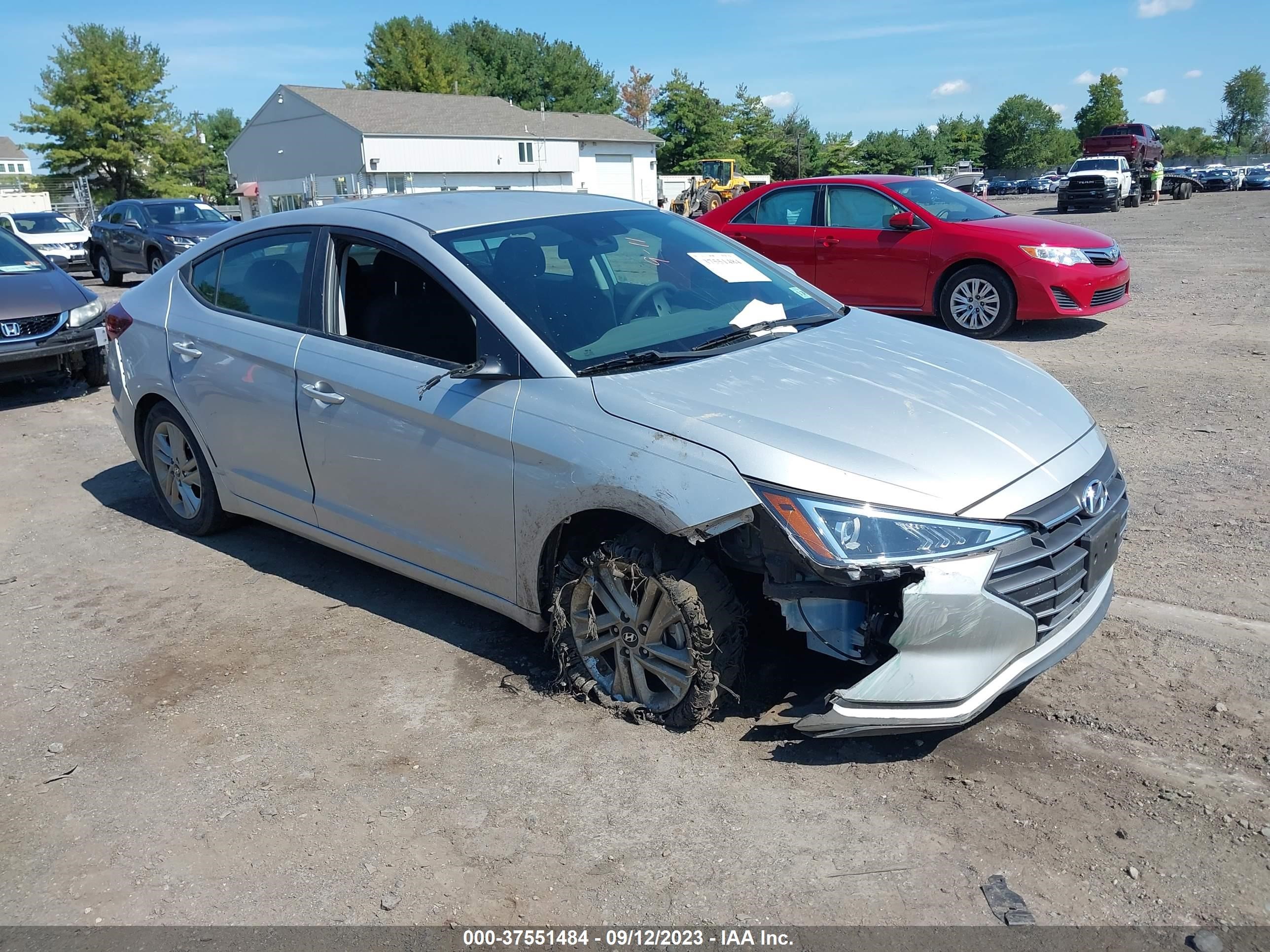 HYUNDAI ELANTRA 2019 5npd84lf8kh411105