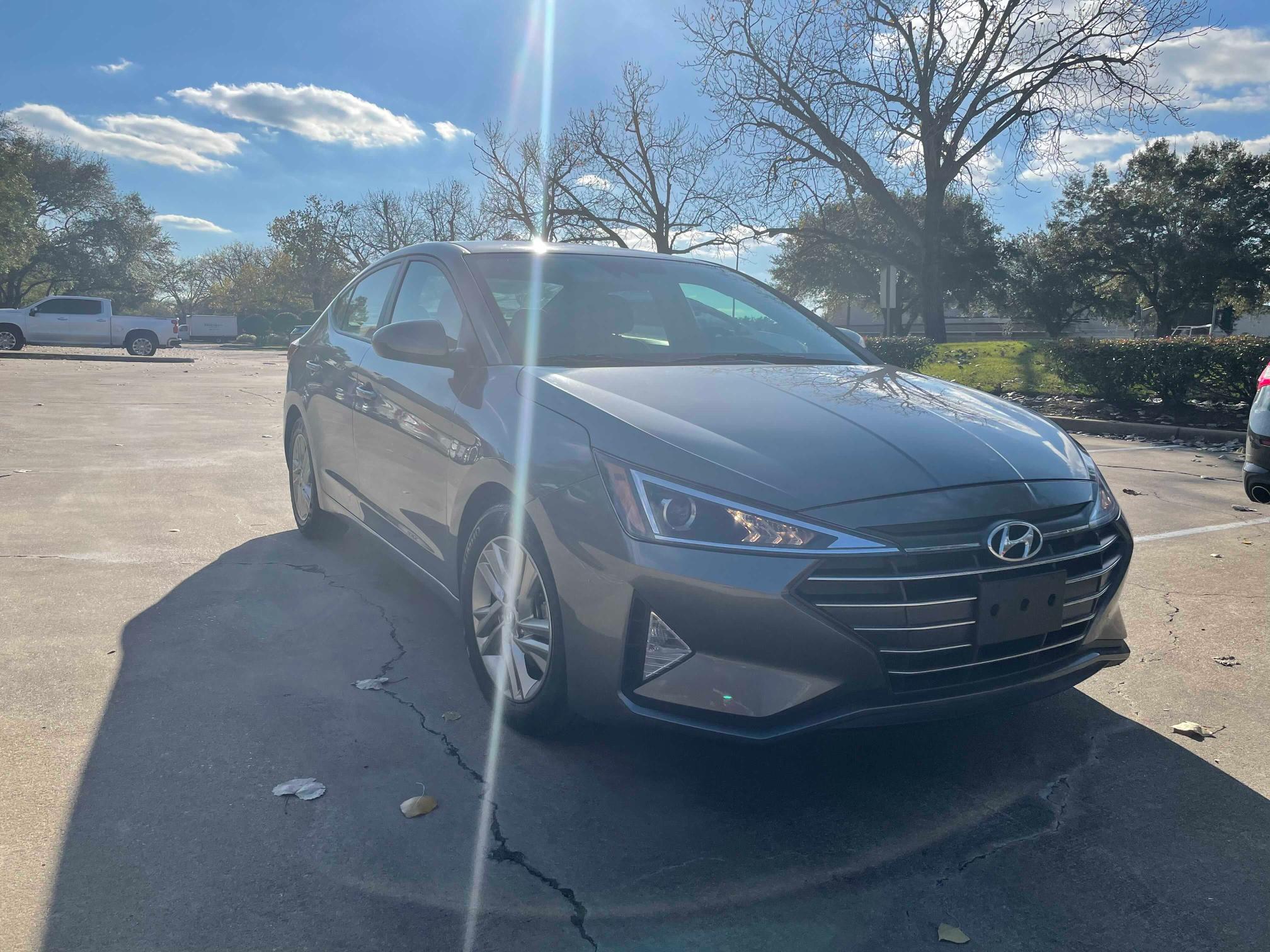 HYUNDAI ELANTRA SE 2019 5npd84lf8kh437199