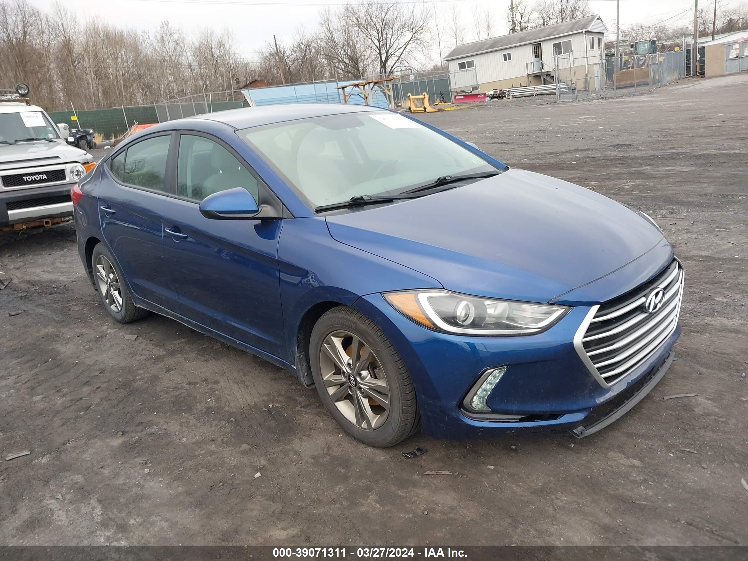 HYUNDAI ELANTRA 2017 5npd84lf9hh098607