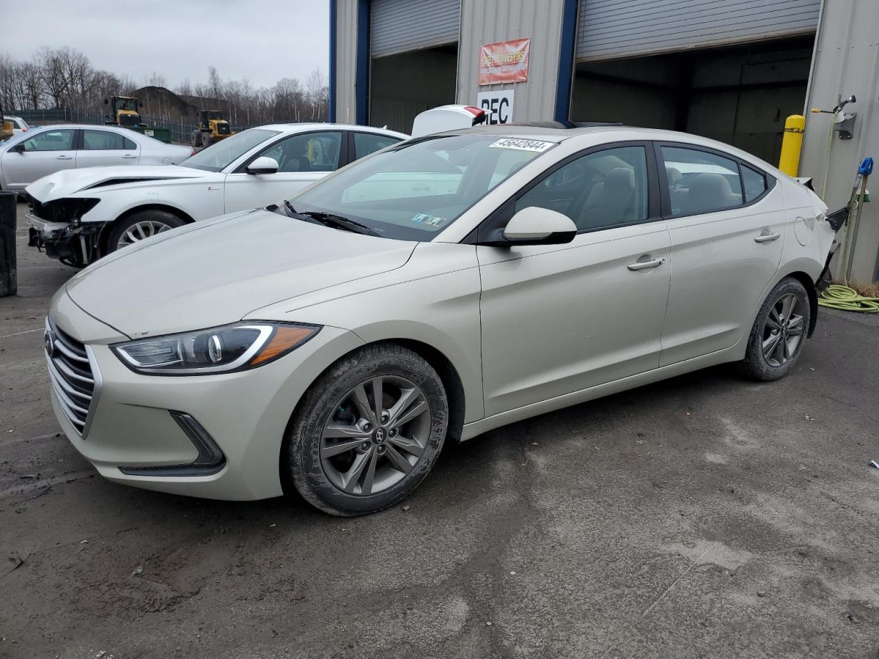 HYUNDAI ELANTRA 2017 5npd84lf9hh166047