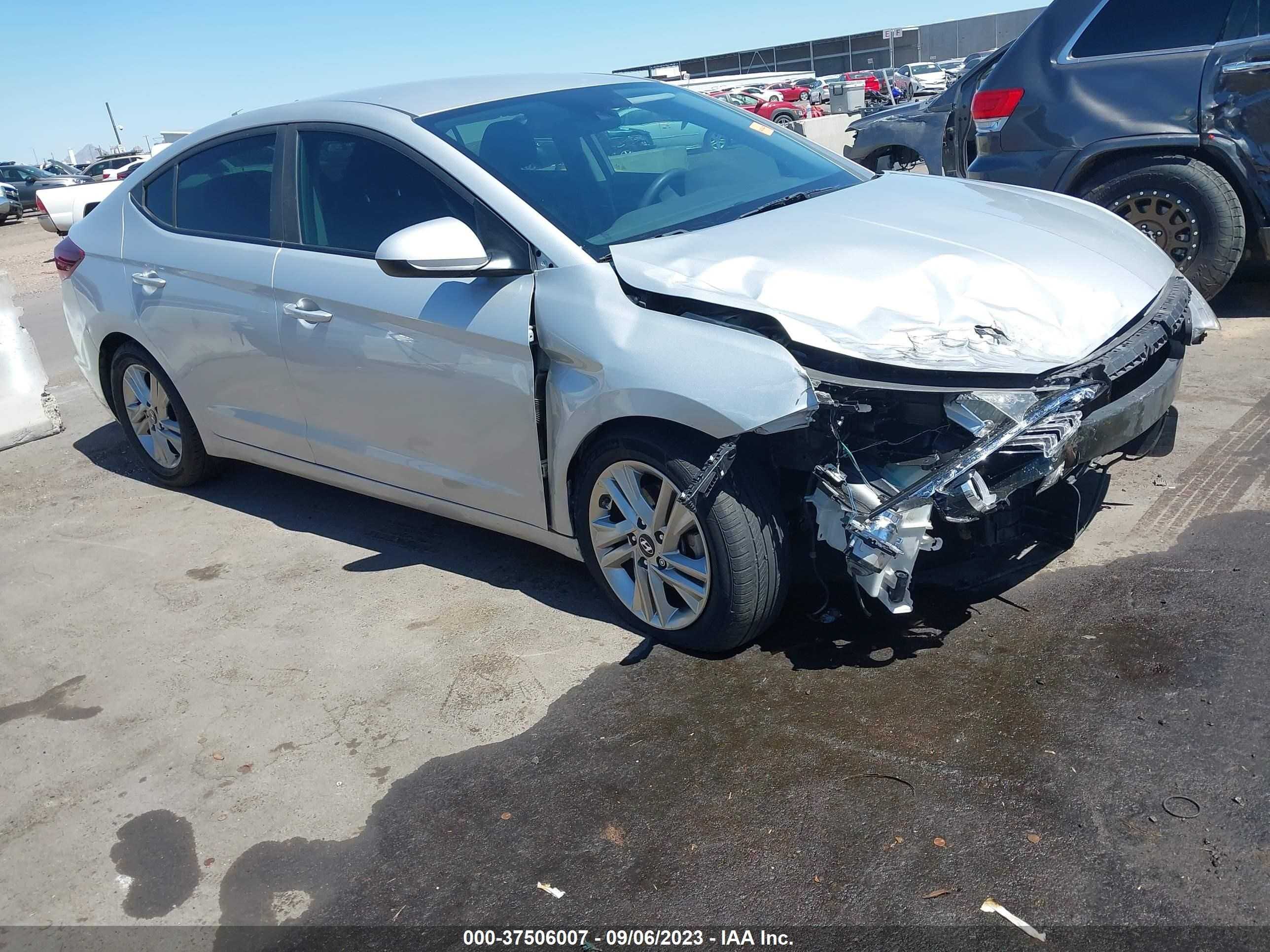 HYUNDAI ELANTRA 2019 5npd84lf9kh420699