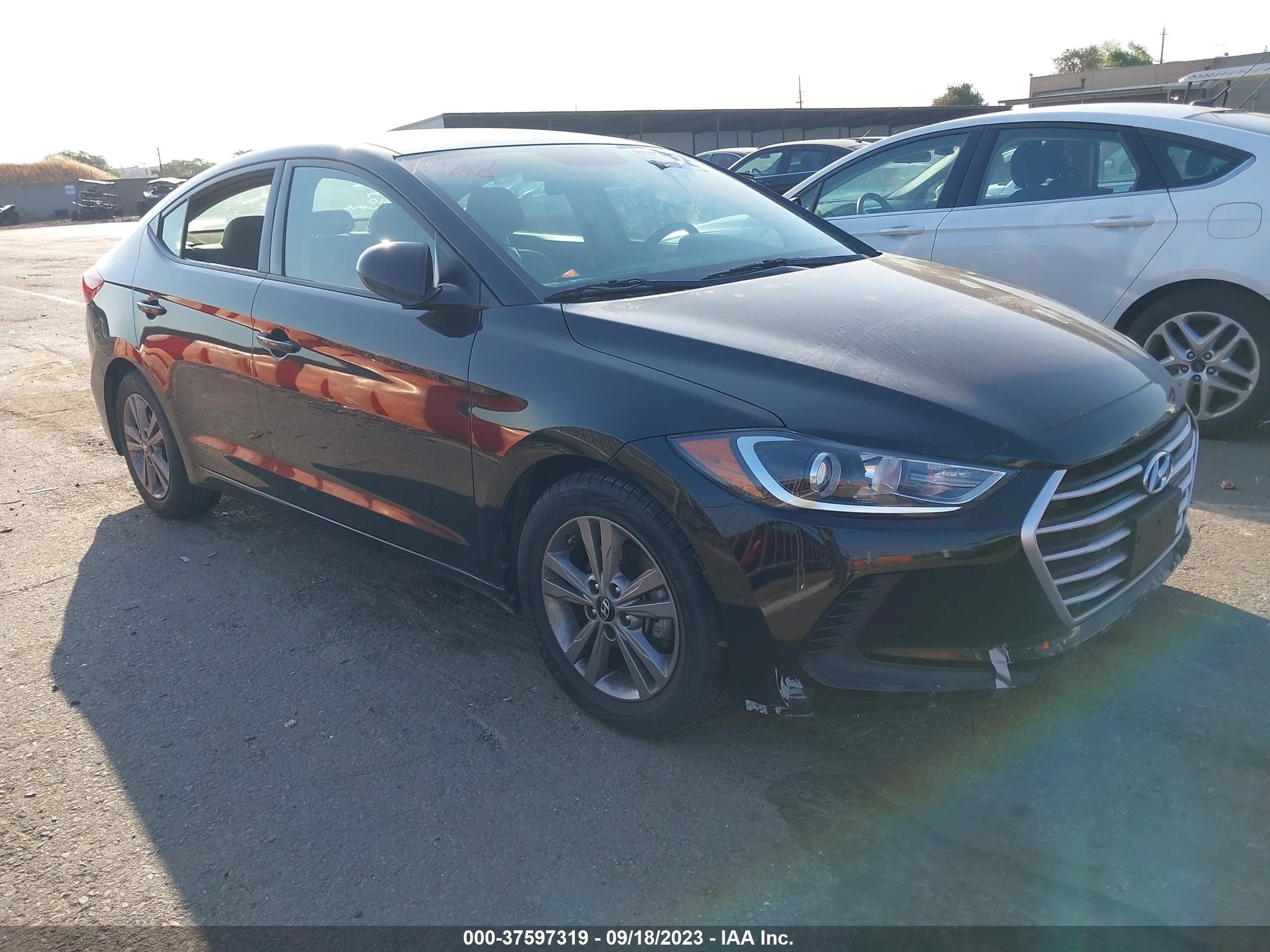 HYUNDAI ELANTRA 2018 5npd84lfxjh264879