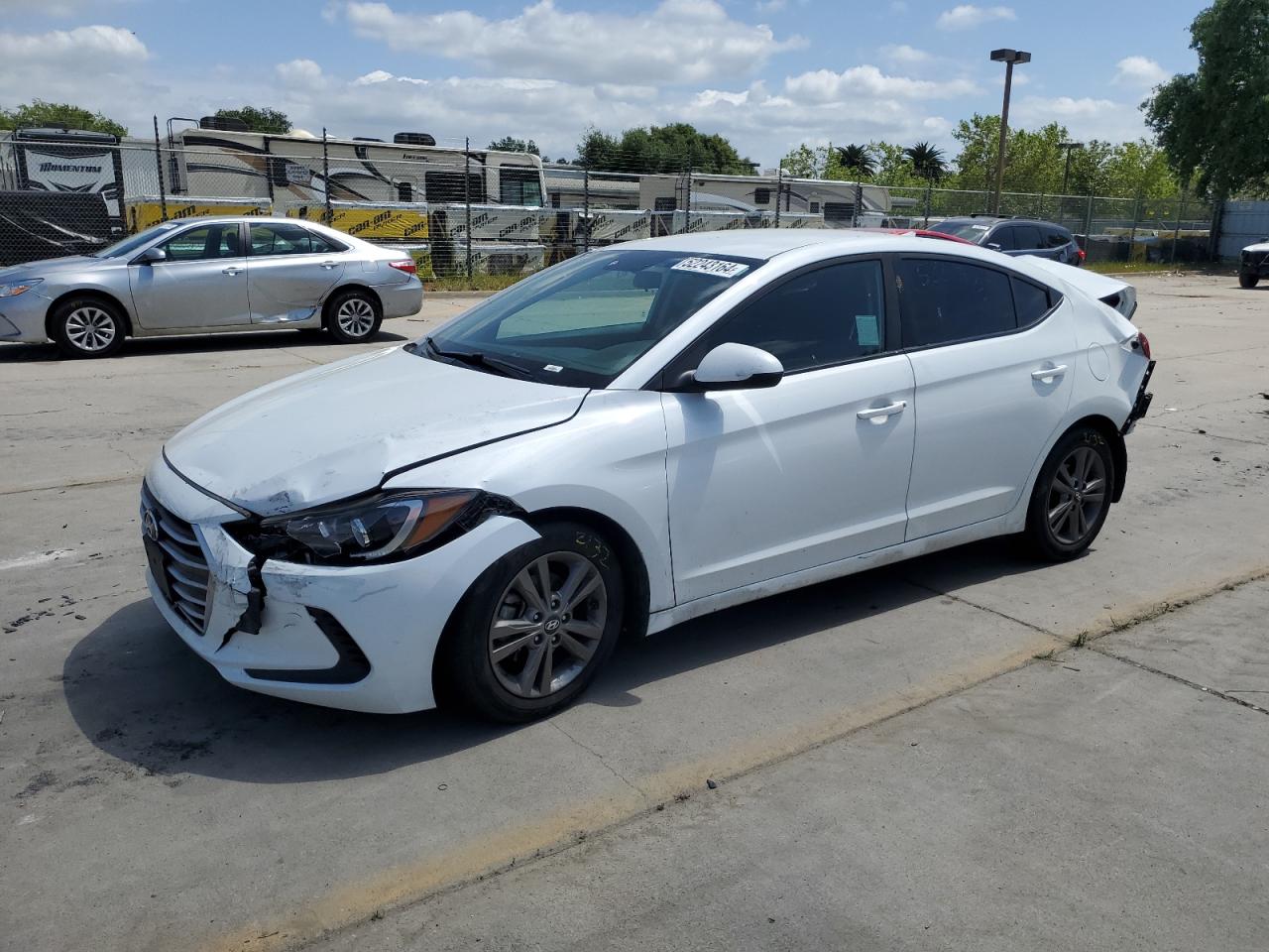 HYUNDAI ELANTRA 2018 5npd84lfxjh348460