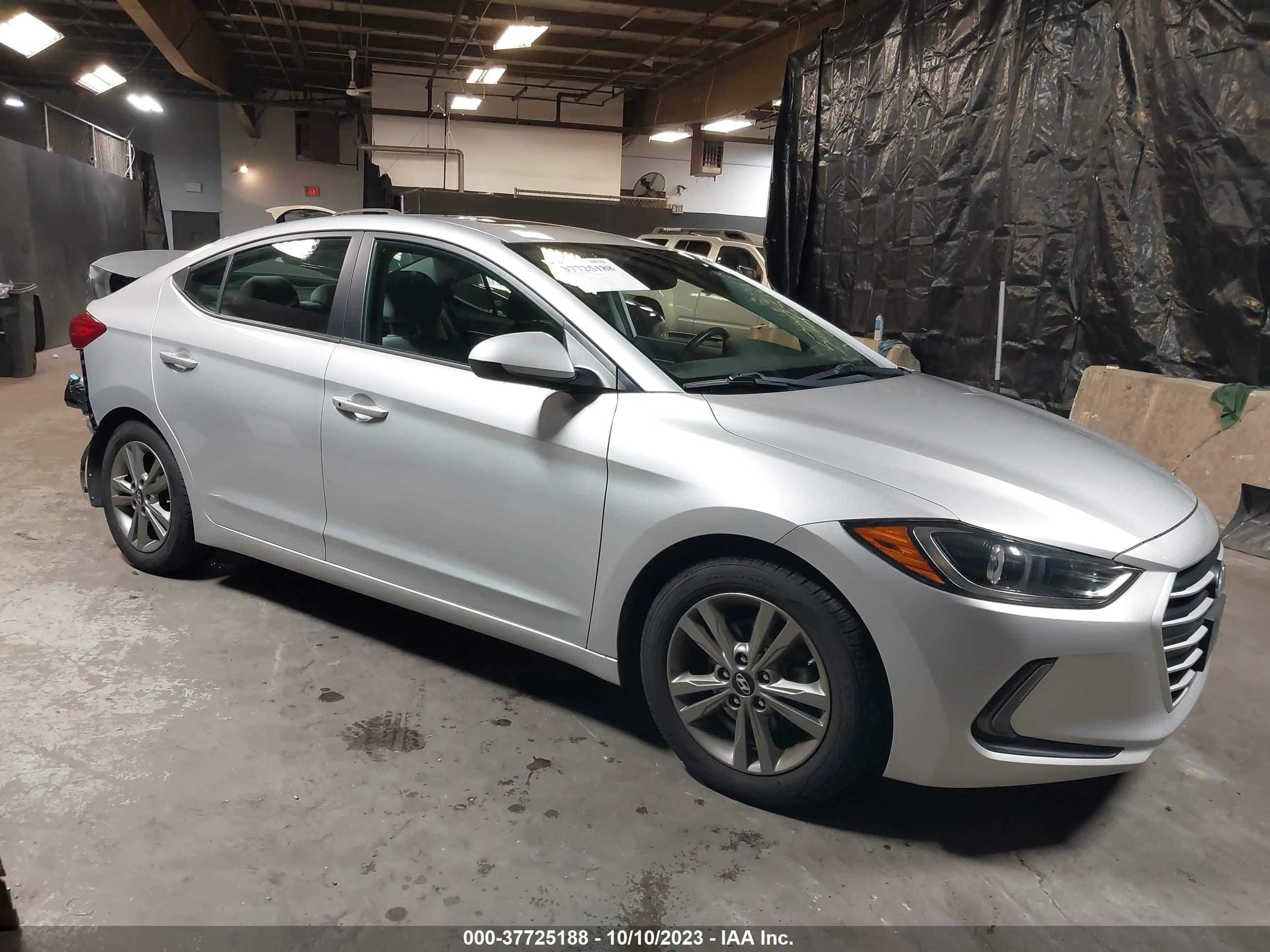 HYUNDAI ELANTRA 2018 5npd84lfxjh387002