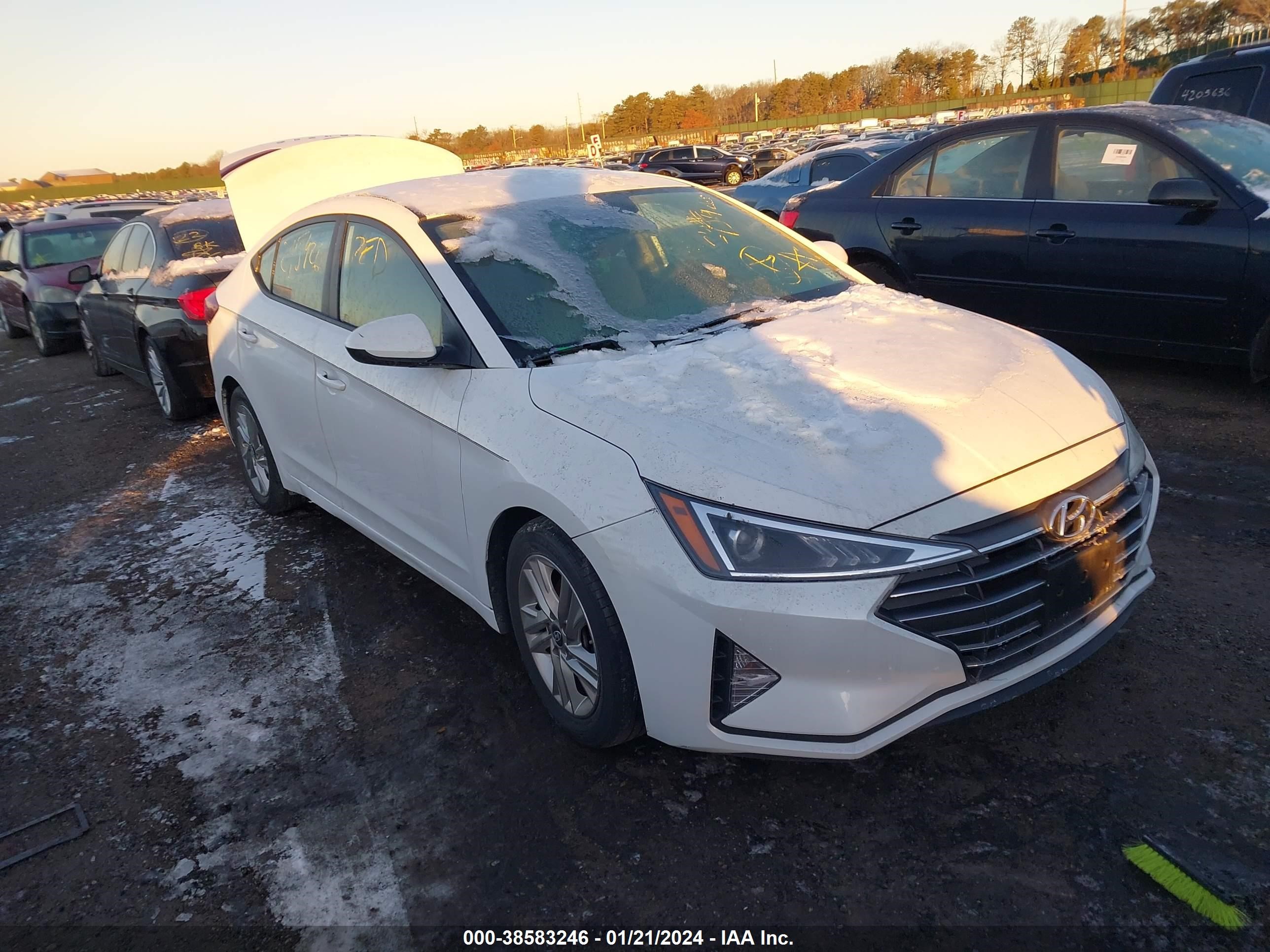 HYUNDAI ELANTRA 2019 5npd84lfxkh448950