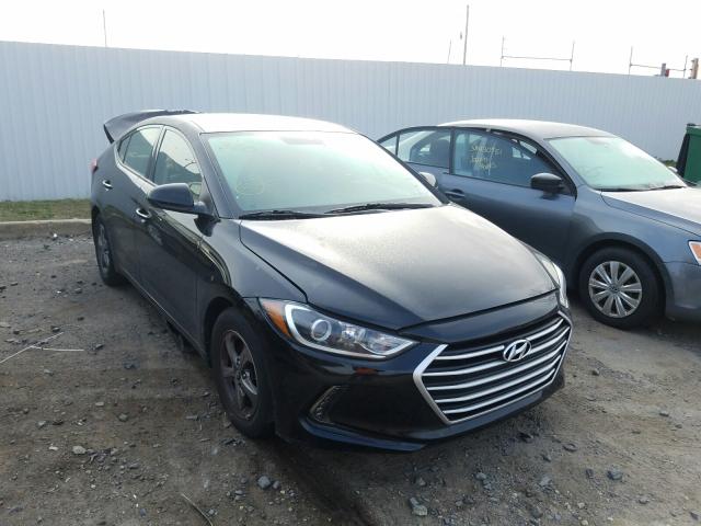 HYUNDAI ELANTRA 2018 5npd94la3jh399333