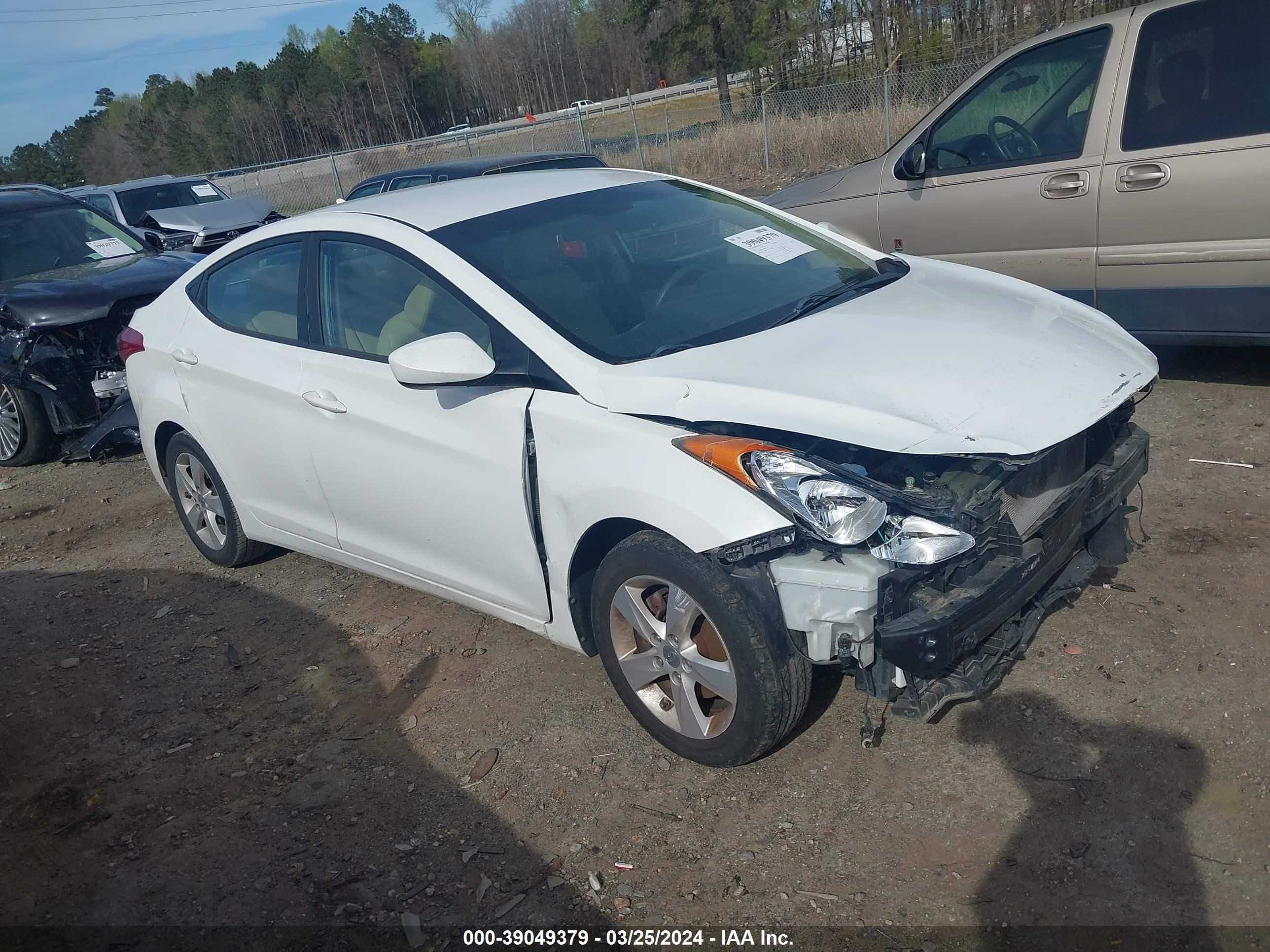 HYUNDAI ELANTRA 2012 5npdh4ae0ch076675