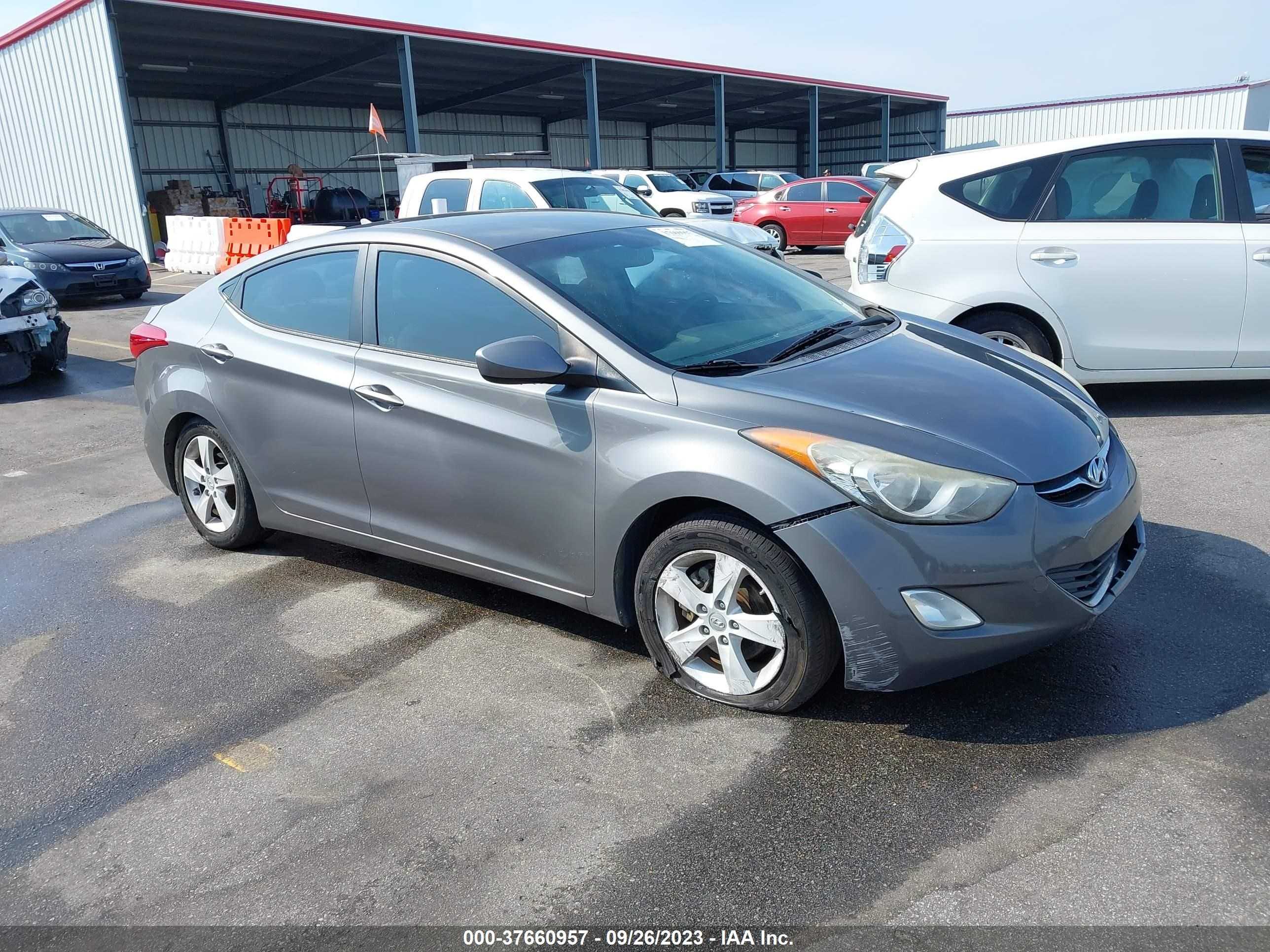 HYUNDAI ELANTRA 2012 5npdh4ae0ch127611