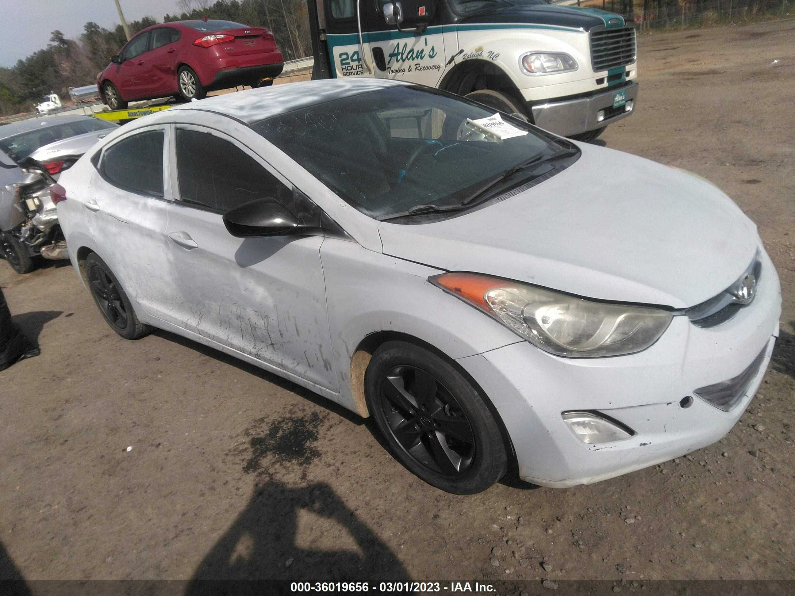 HYUNDAI ELANTRA 2013 5npdh4ae0dh323890