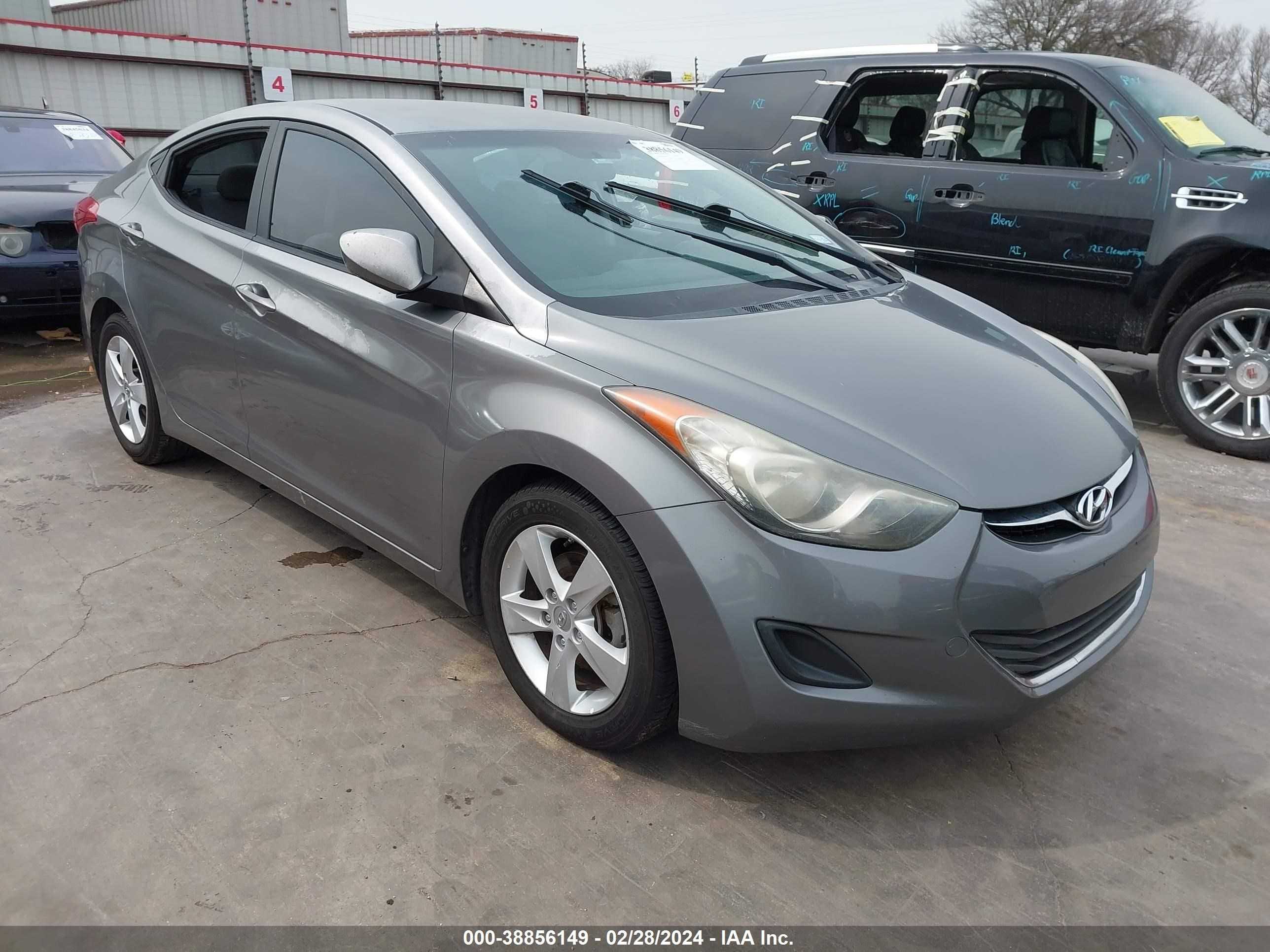 HYUNDAI ELANTRA 2013 5npdh4ae0dh350877