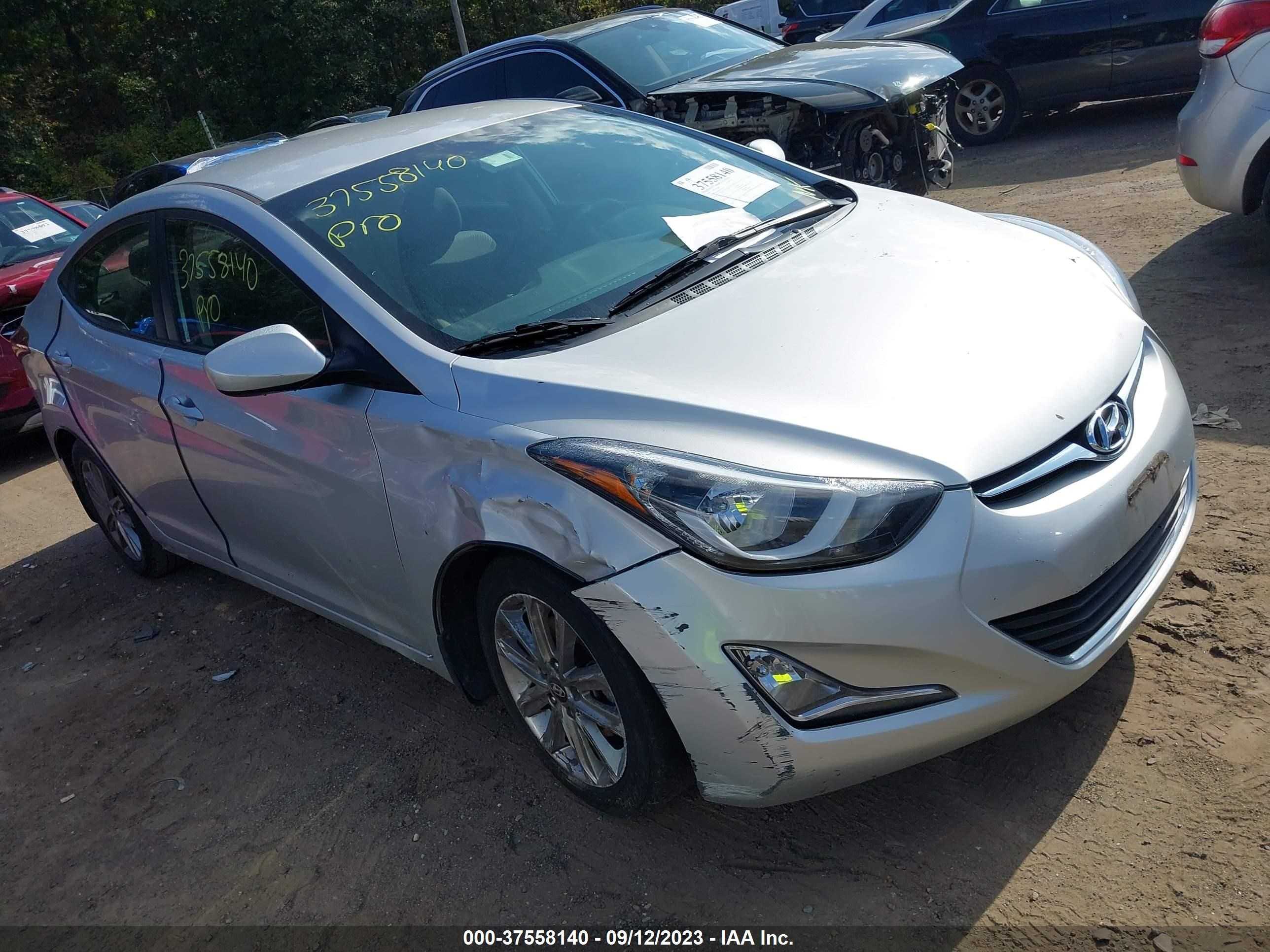 HYUNDAI ELANTRA 2016 5npdh4ae0gh722528