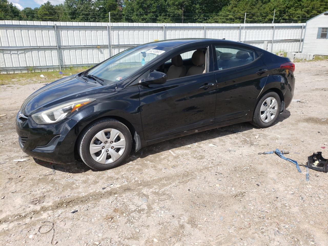 HYUNDAI ELANTRA 2016 5npdh4ae0gh763029