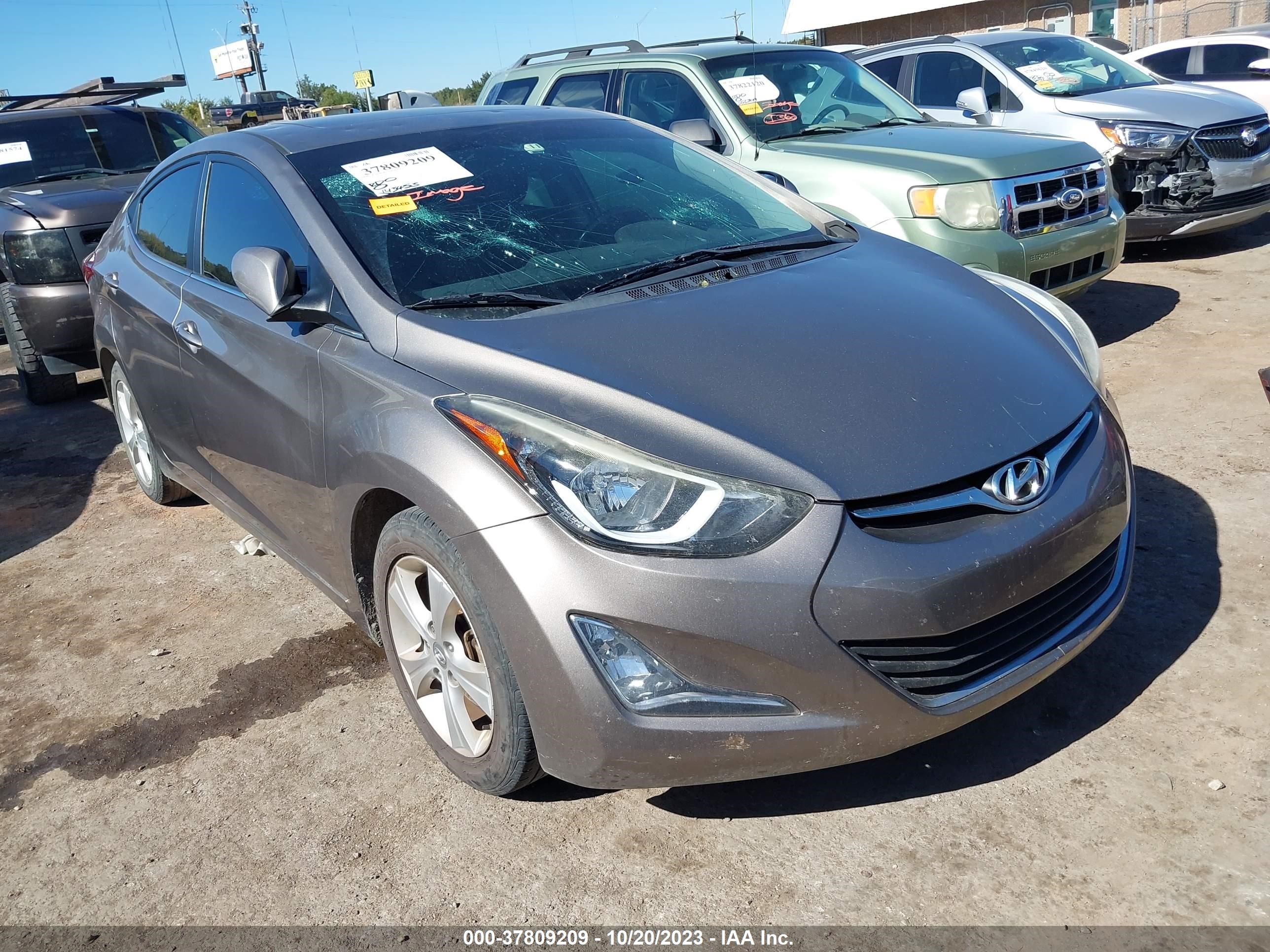 HYUNDAI ELANTRA 2016 5npdh4ae0gh776086