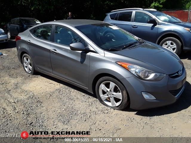 HYUNDAI ELANTRA 2013 5npdh4ae1dh320884