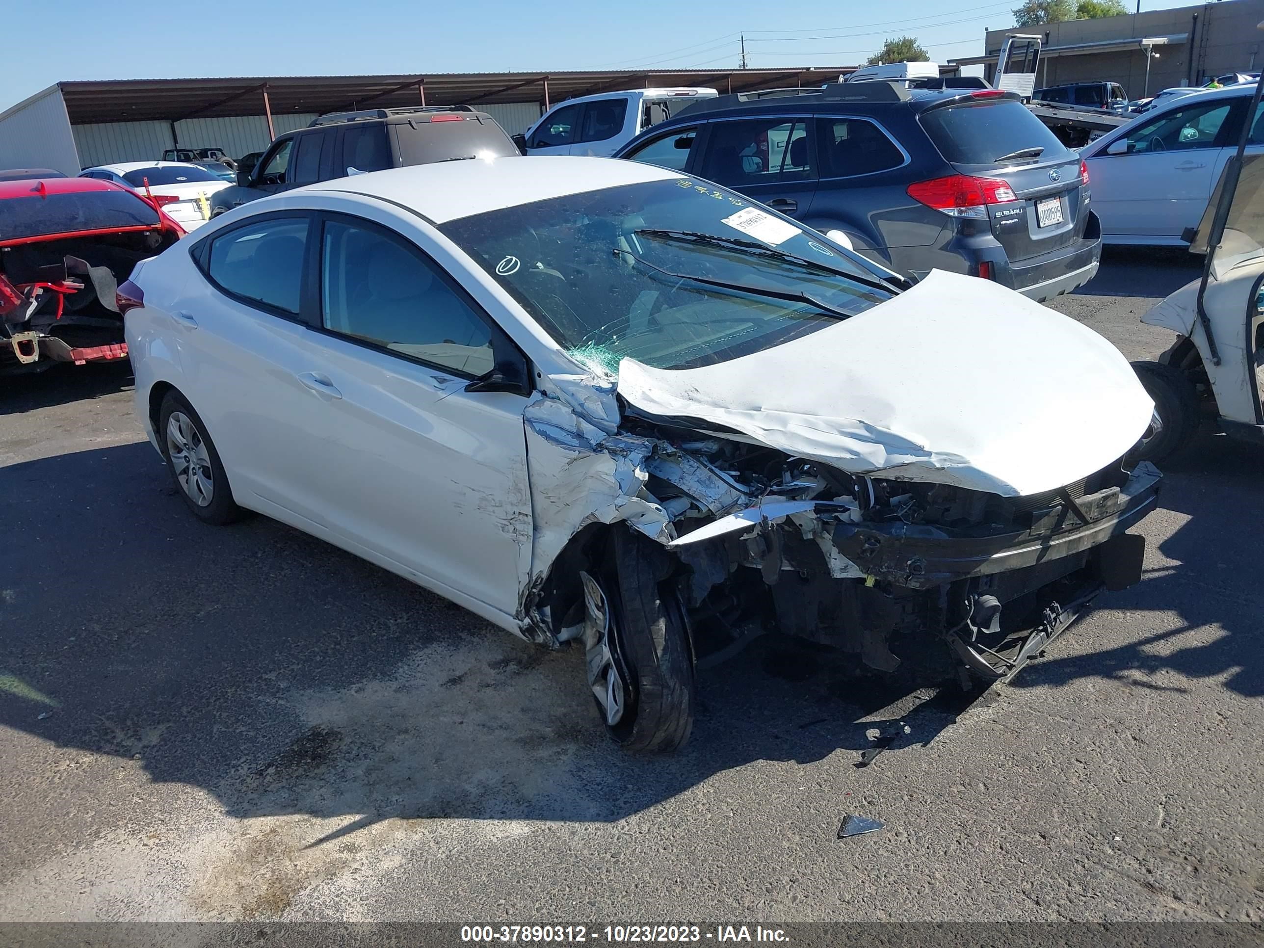 HYUNDAI ELANTRA 2016 5npdh4ae1gh711196