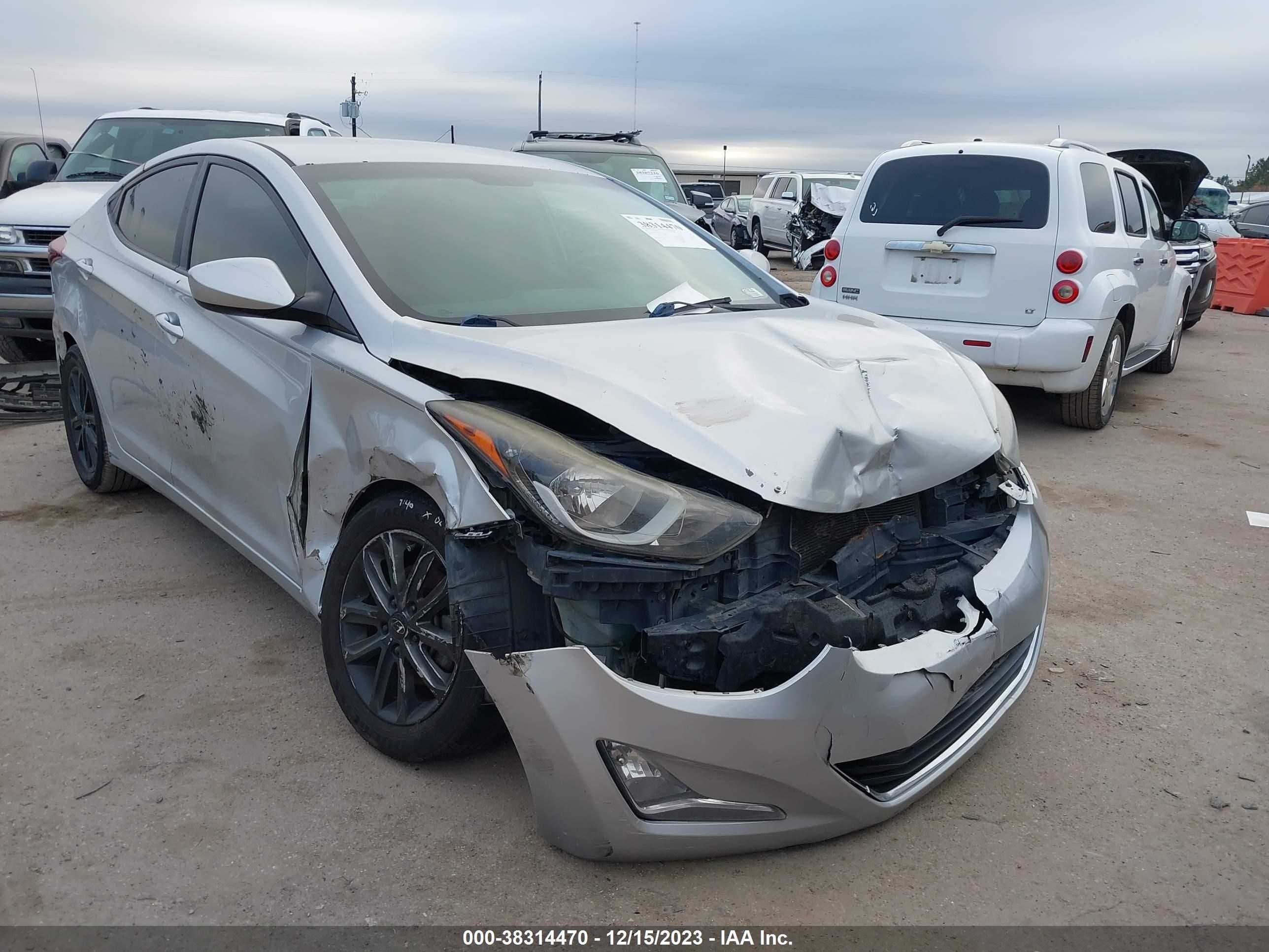 HYUNDAI ELANTRA 2016 5npdh4ae1gh768126