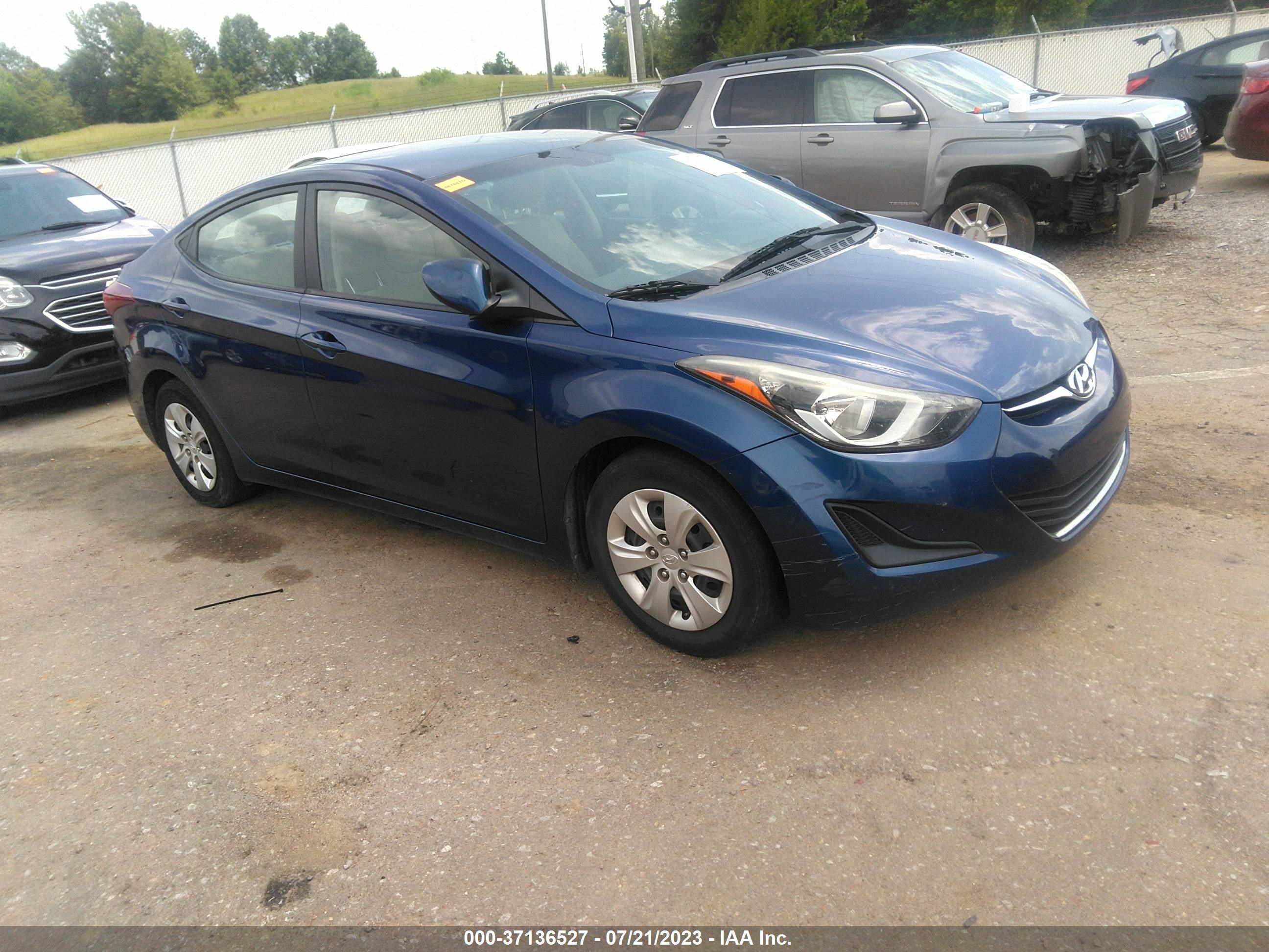 HYUNDAI ELANTRA 2016 5npdh4ae1gh768420