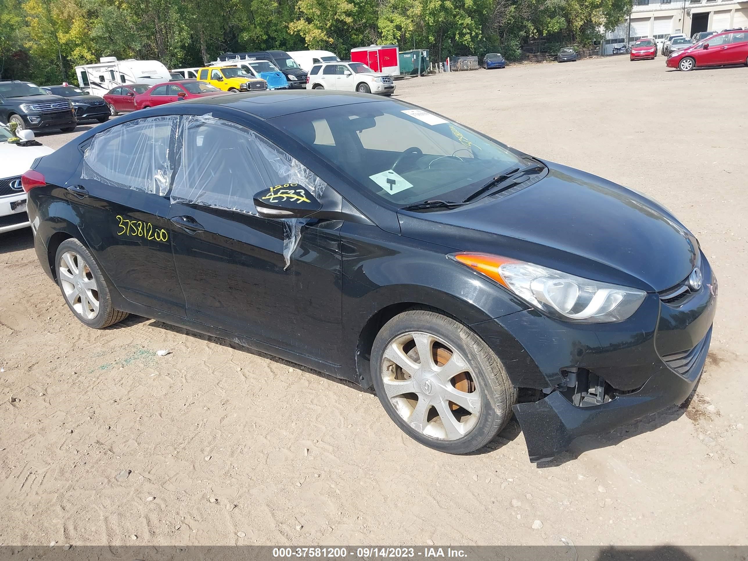 HYUNDAI ELANTRA 2011 5npdh4ae2bh006559