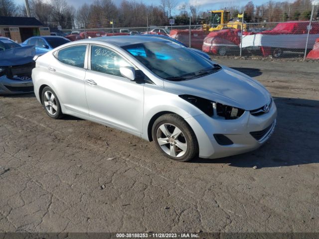 HYUNDAI ELANTRA 2011 5npdh4ae2bh012944